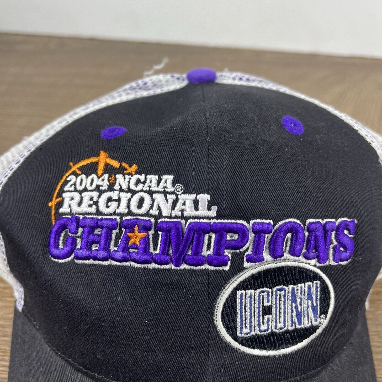 New Era UCONN Huskies Hat 2004 Regional Champions Hat Adjustable Bla Size ONE SIZE - 8 Thumbnail