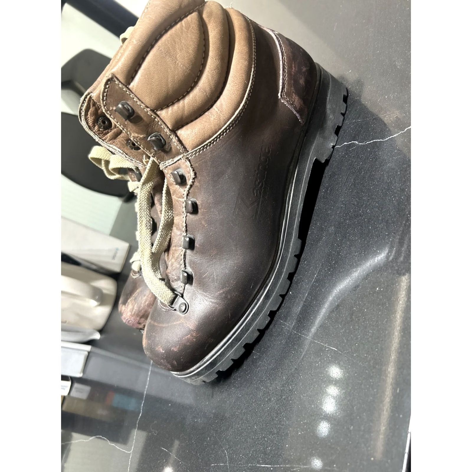 Vibram VINTAGE Kastinger Hiking Boots Mens 7.5 Brown Leather Vibram Lace Up Comfort Logo Boots Size US 10 / EU 43 - 5 Thumbnail
