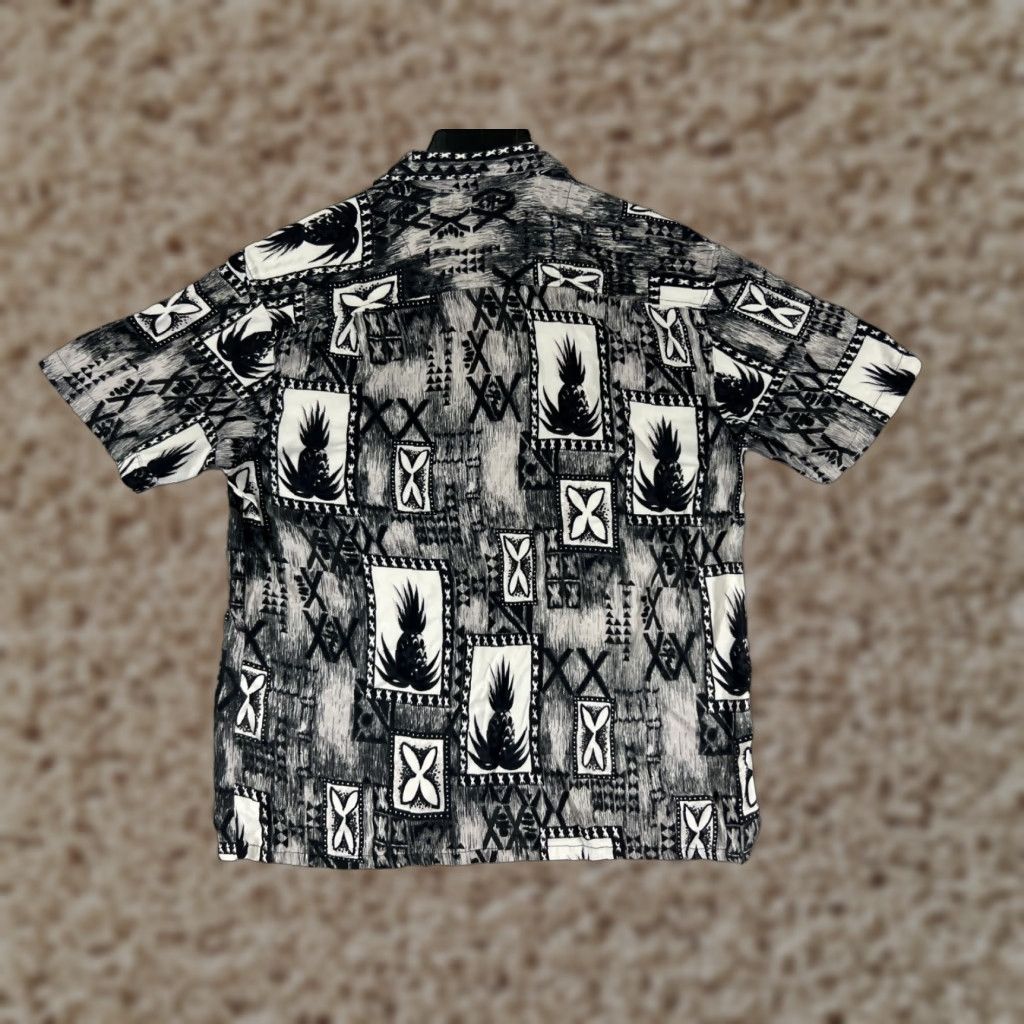 Vintage Pacific Scene Shirt Men L Black Pineapple Floral Print Hawaiian Button-Up Short Sleeve Size US L / EU 52-54 / 3 - 1 Thumbnail