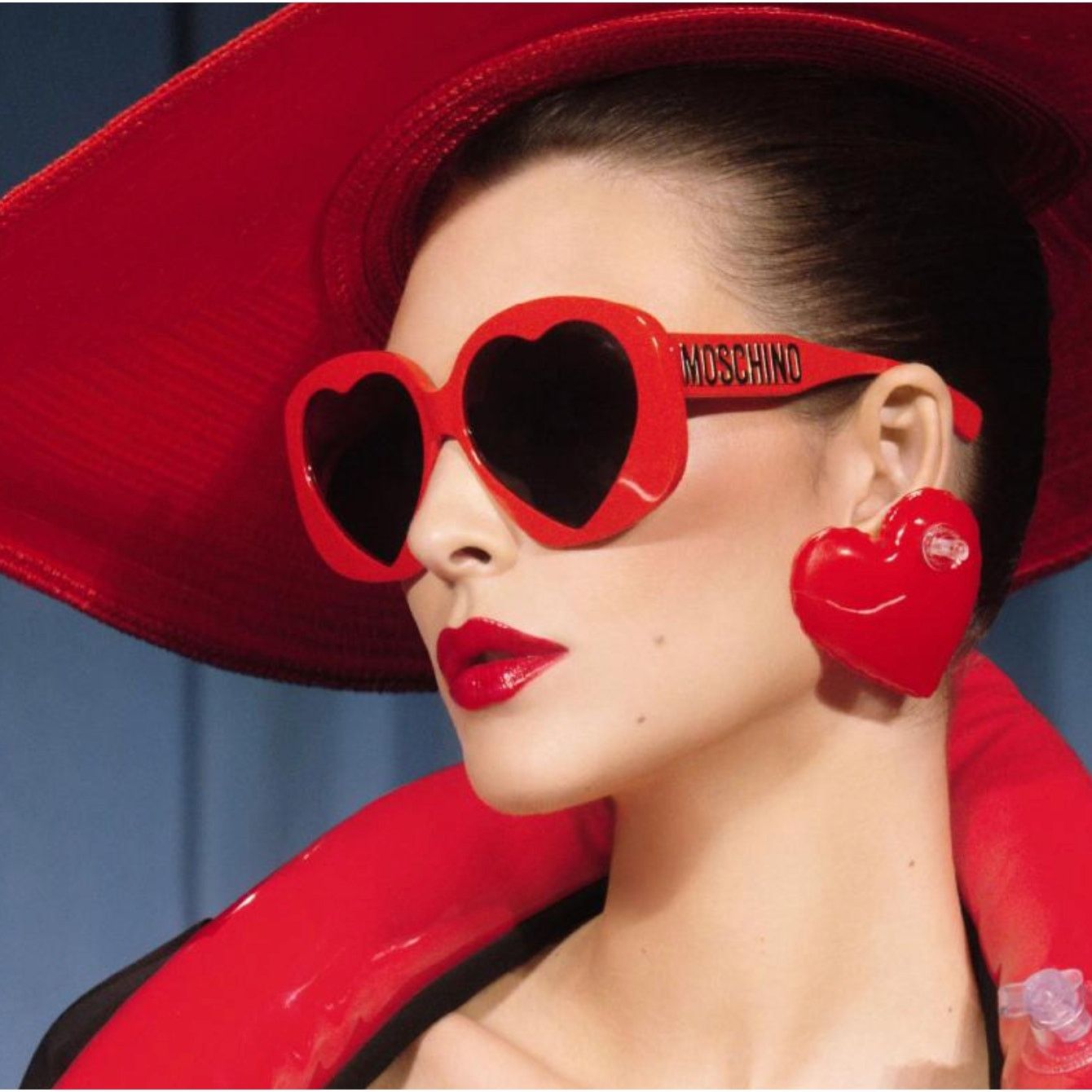 Moschino NEW Moschino MOS152S Red Heart Sunglasses Size ONE SIZE - 1 Thumbnail