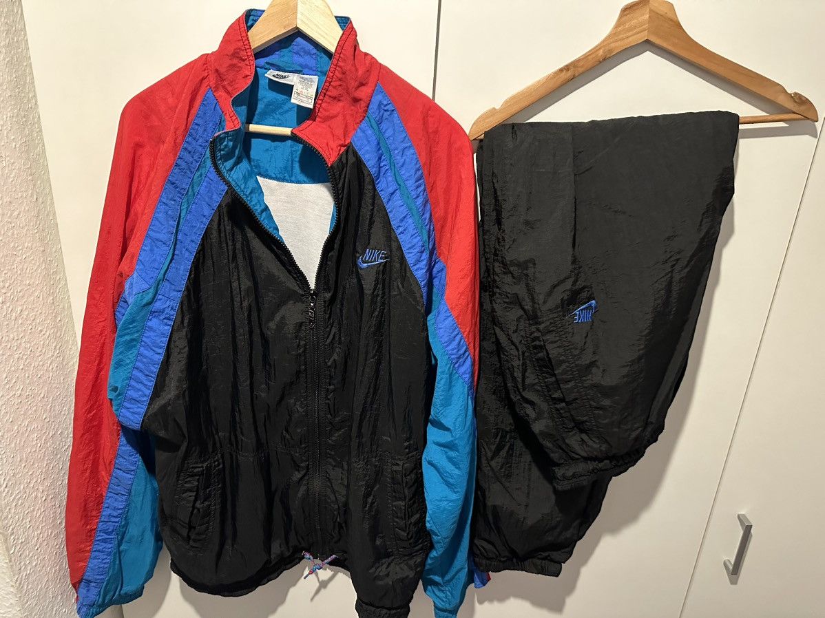 image of Nike Air Tracksuit Size XL Vintage Retro Nike Suit in Black, Men's