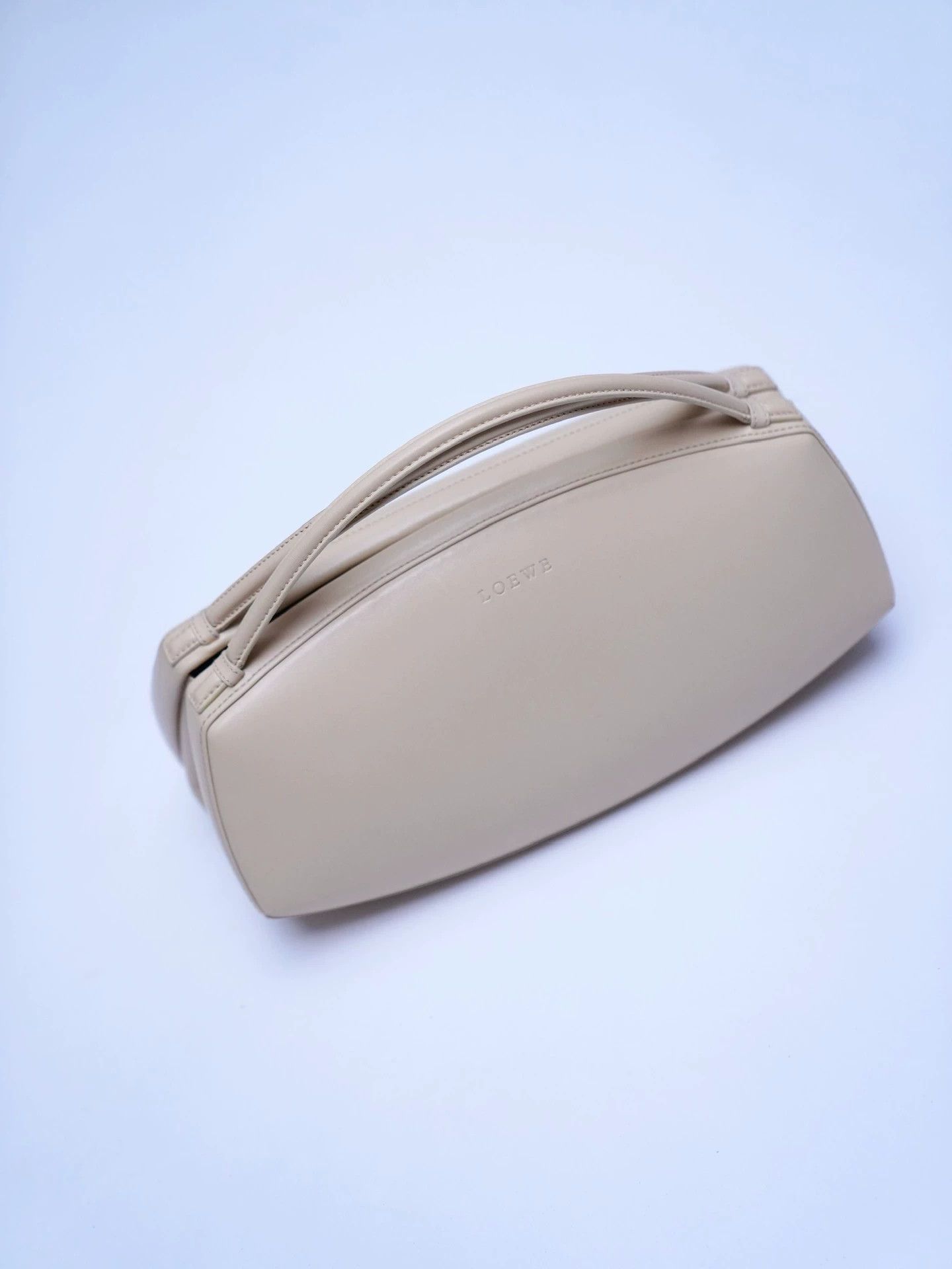 Loewe Loewe Vintage Cream Museum UFO Handbag Women's Size ONE SIZE - 6 Thumbnail