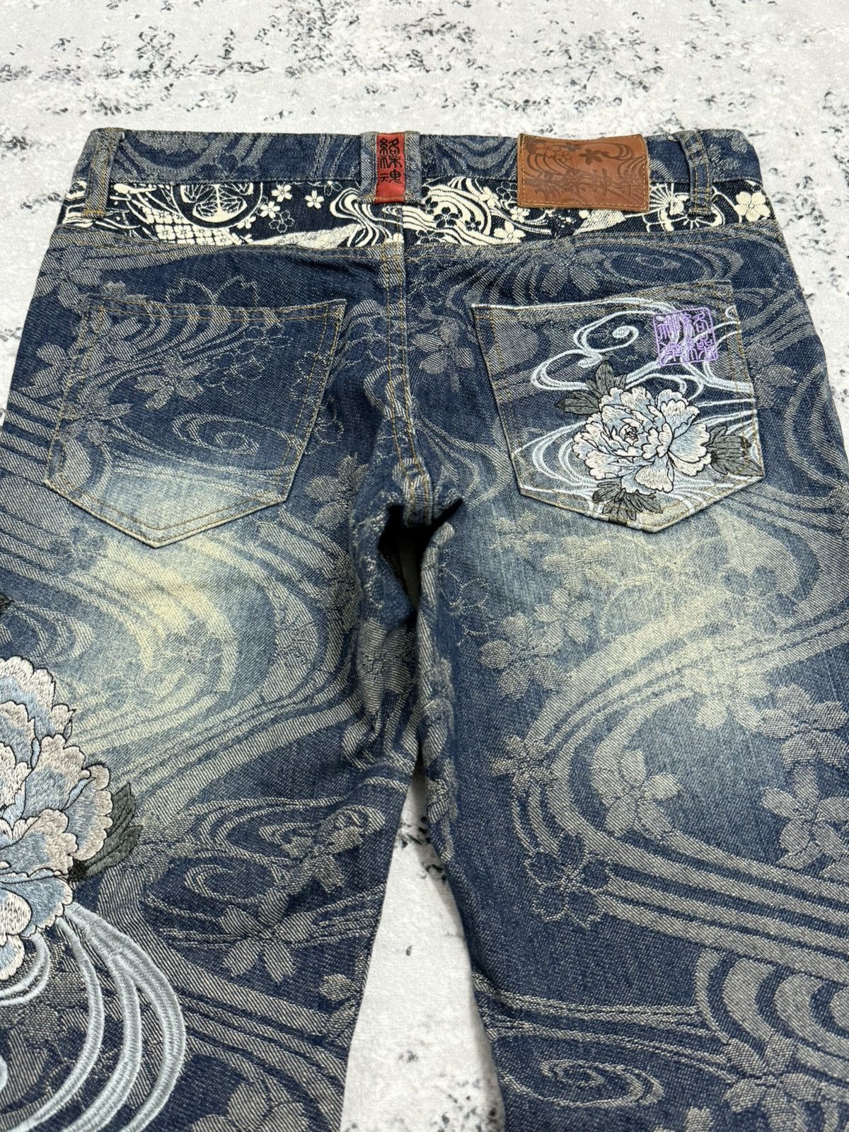 Karakuri Tamashii Vintage Karakuri Tamashi Sakura Embroidered Mini Flare Denim Size US 28 / EU 44 - 11 Thumbnail