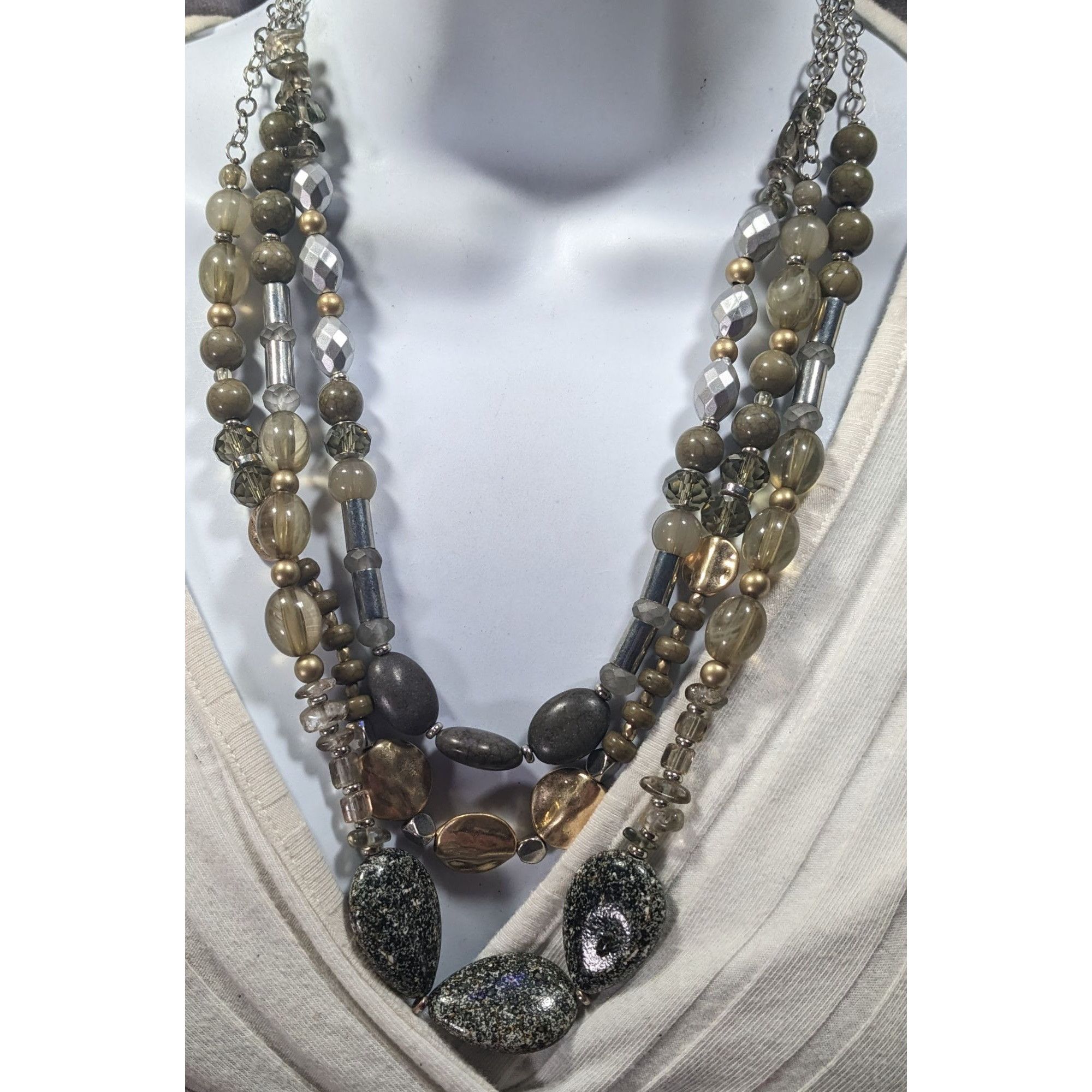 Other Bohemian Neutral Tone Multilayer Beaded Necklace Size ONE SIZE - 2 Thumbnail