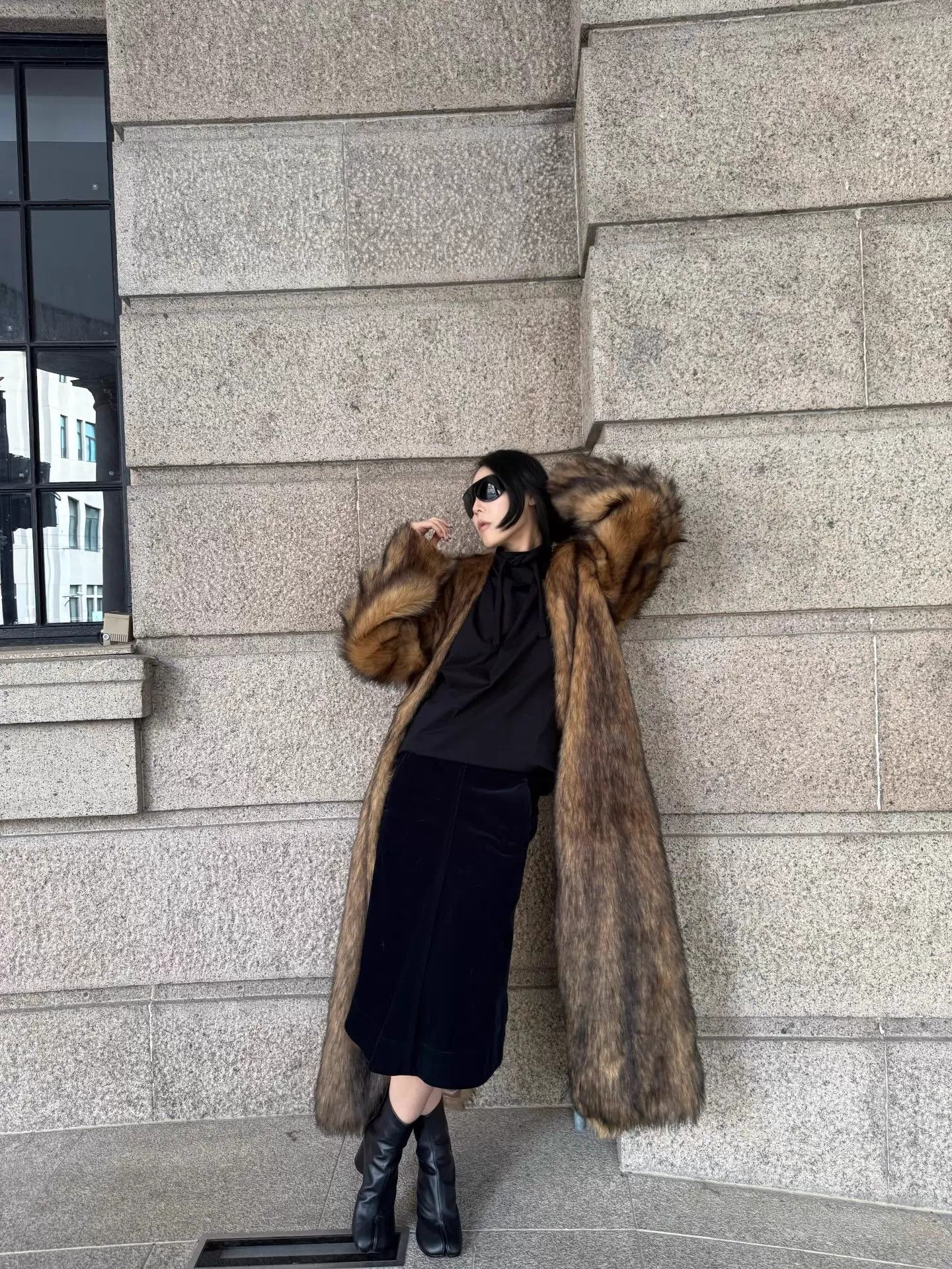 Other hed mayner eco fur long coat XS back slit like new Size XS / US 0-2 / IT 36-38 - 1 Thumbnail
