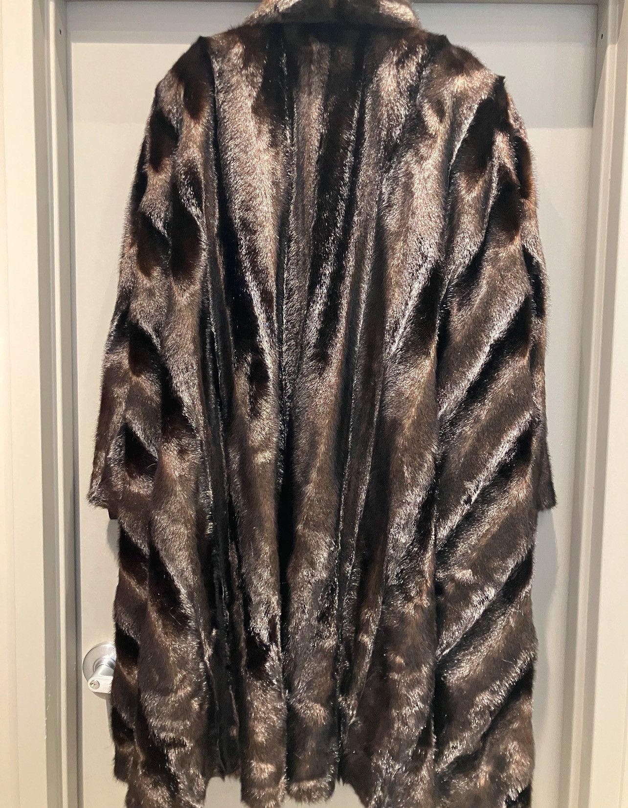 Balenciaga 🔥FW2022🔥RUNWAY Fur Runway Coat Size US M / EU 48-50 / 2 - 2 Thumbnail