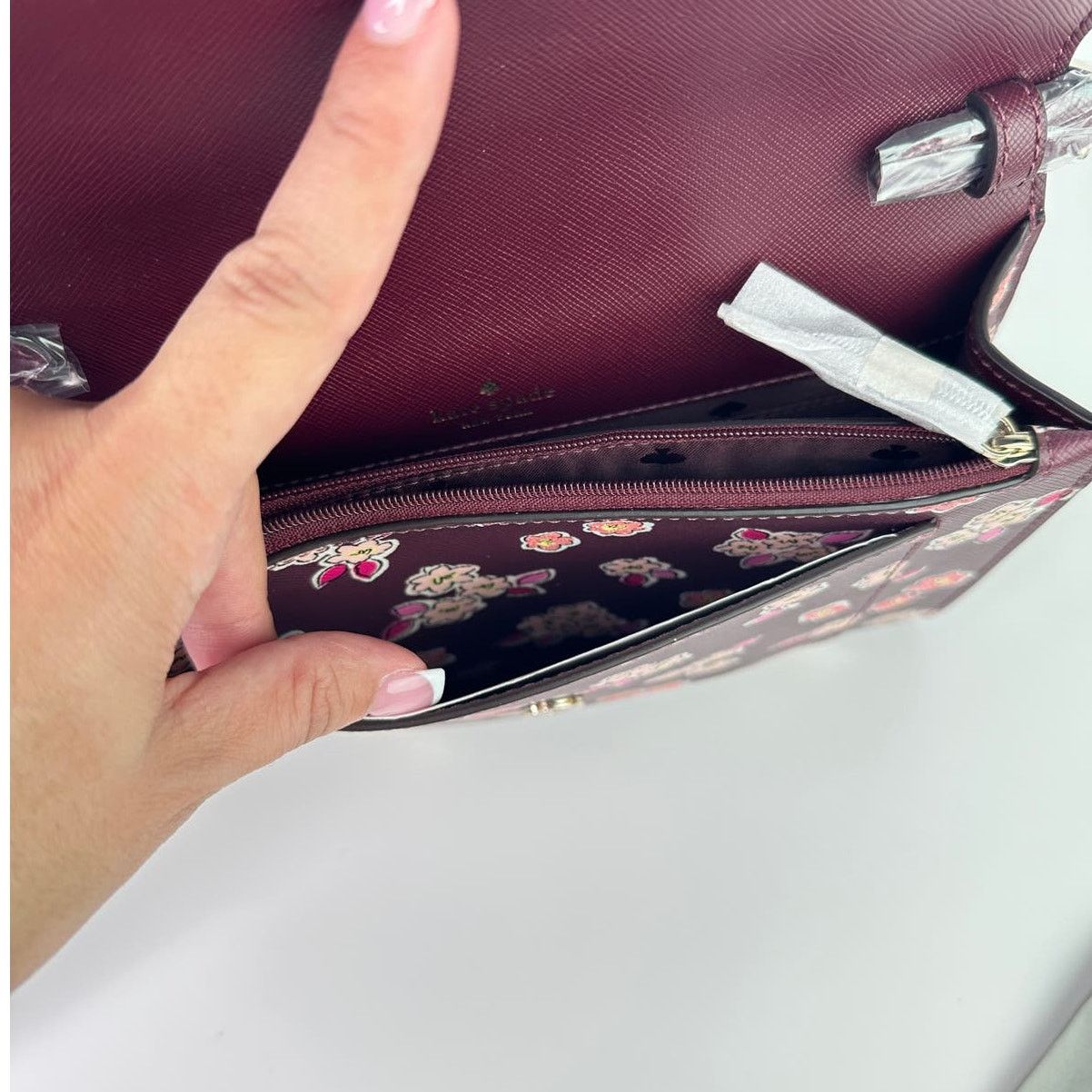 Kate Spade Kate Spade Frosted Floral Tinsel Flap Crossbody Clutch bag Size ONE SIZE - 8 Thumbnail
