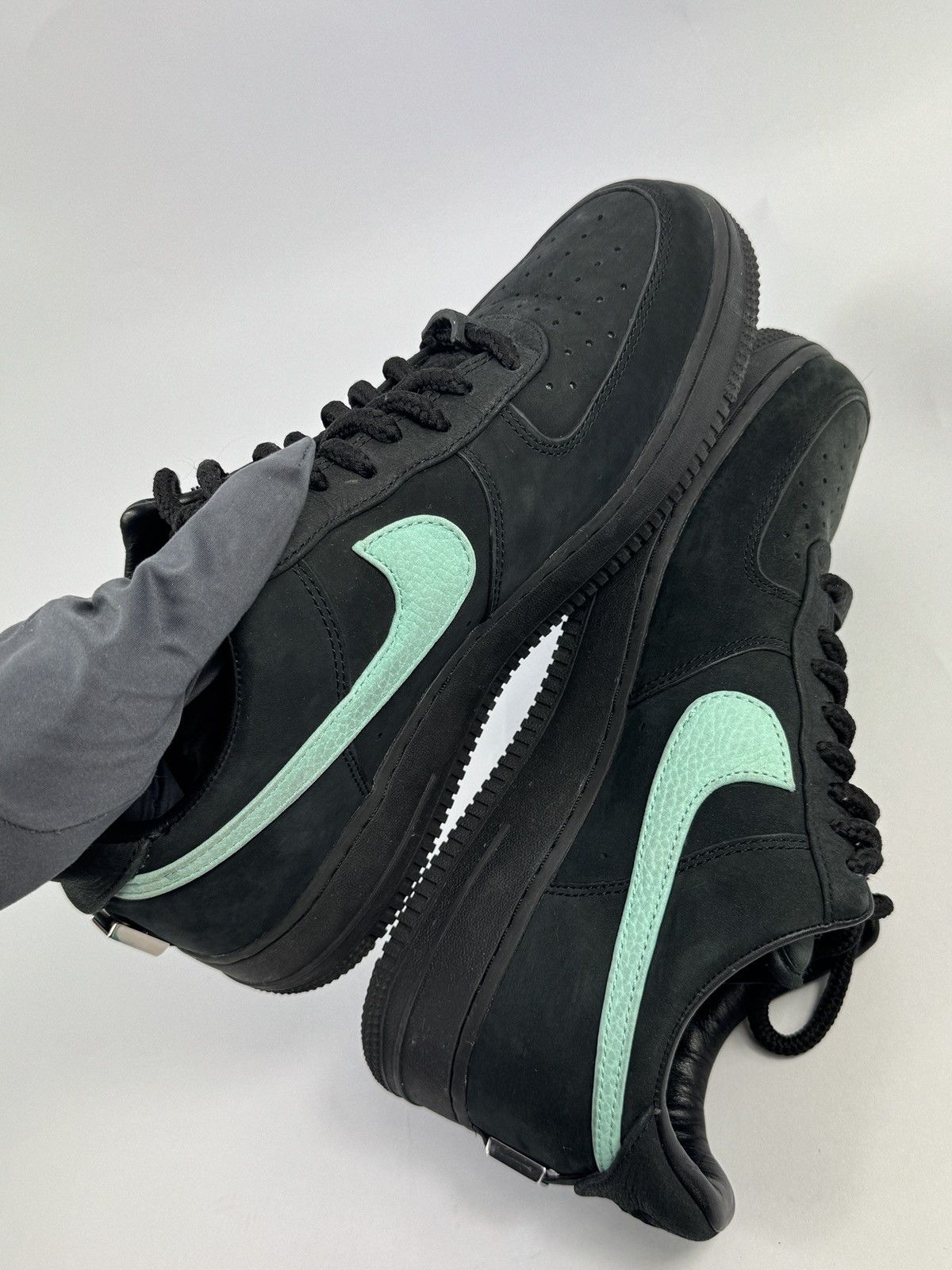 Nike x TIFFANY & CO LOW TOP SNEAKERS Size US 10 / EU 43 - 2 Thumbnail