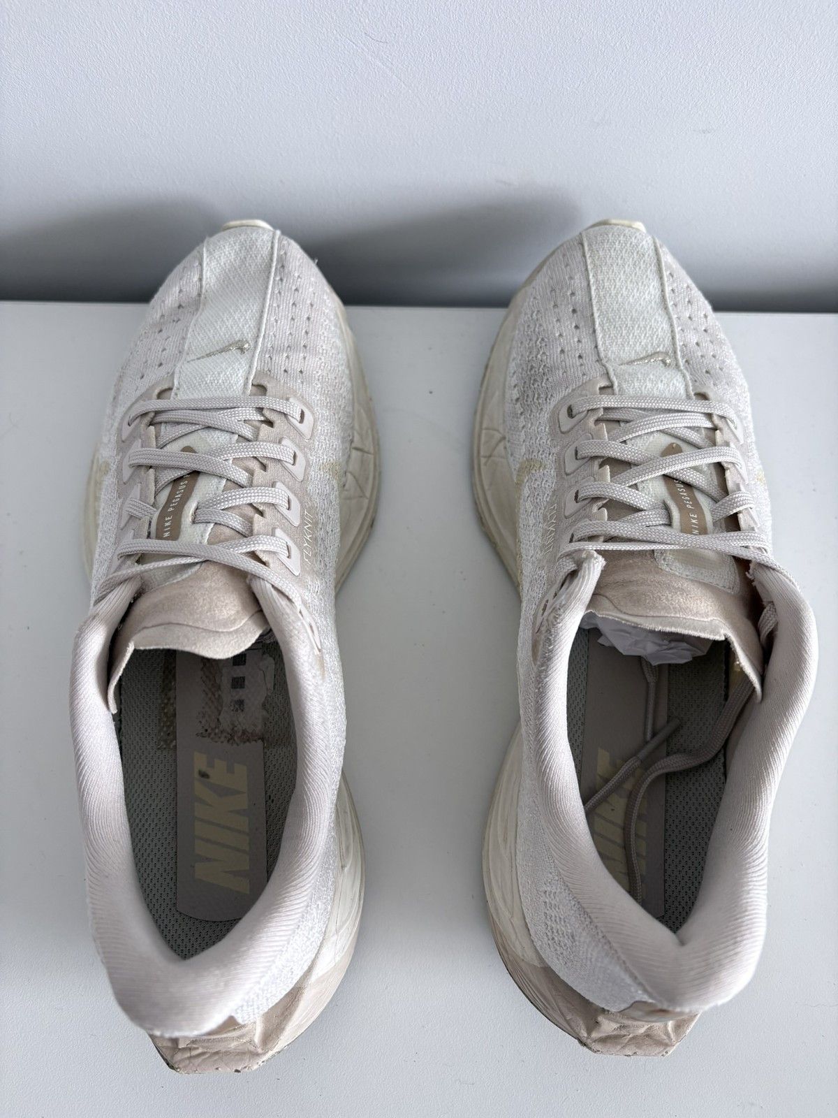 Nike Nike ZoomX Invincible Run Flyknit beige women's size 38.5 Size US 8.5 / IT 38.5 - 6 Thumbnail