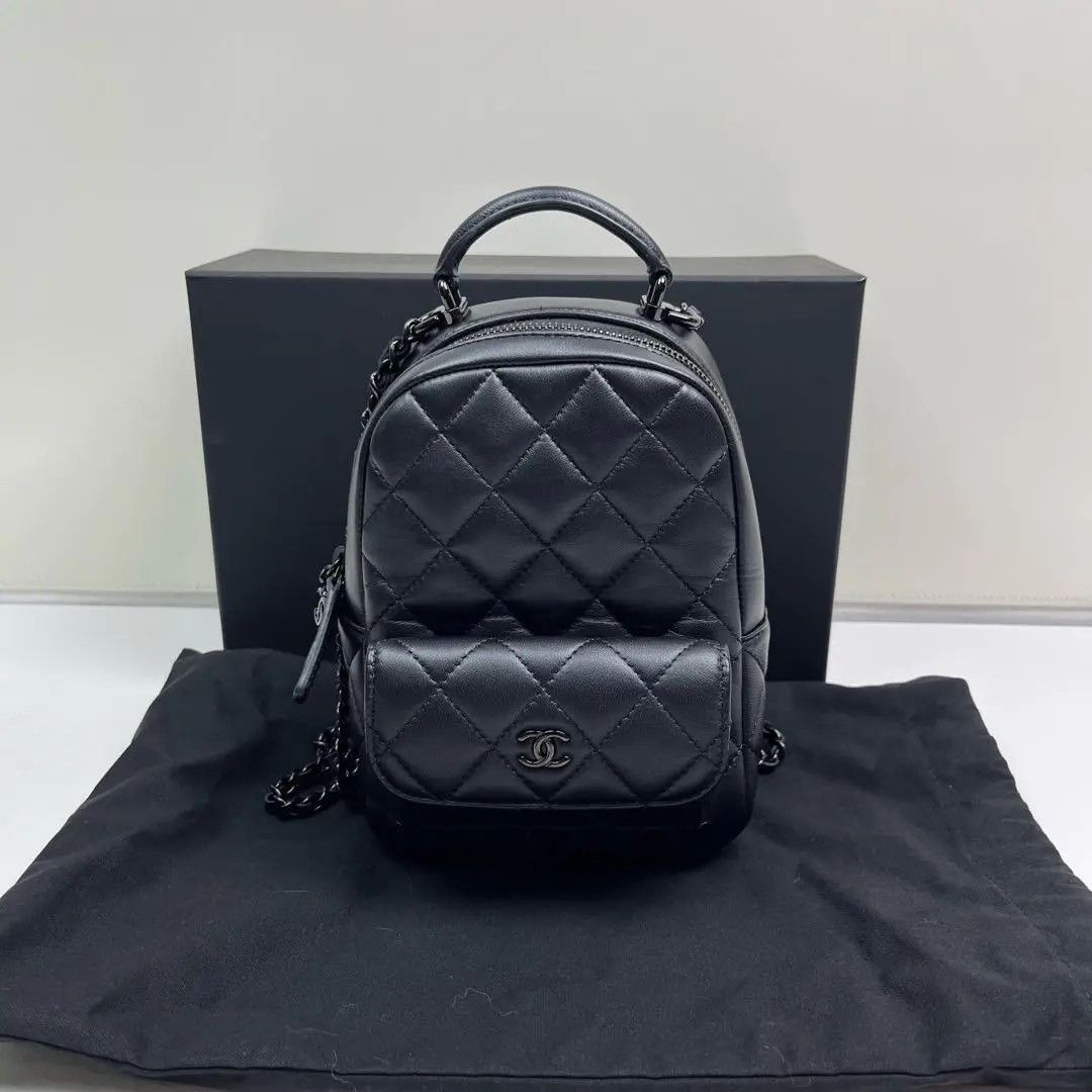Chanel Pre-loved Bag Very good condition Size ONE SIZE - 1 Thumbnail