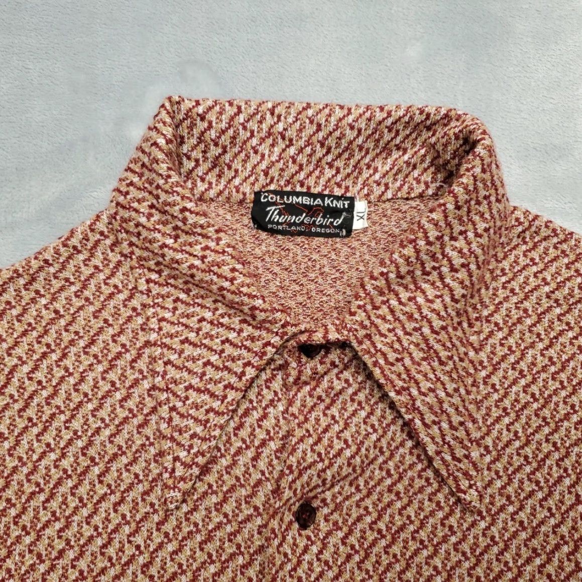 Vintage VINTAGE ColumbiaKnit Thunderbird Shirt Men XL Maroon Dagger Collar 70s Geometric Pattern Button-Up Collared Knit Polyester Long Sleeve Red Casual Mens Size US XL / EU 56 / 4 - 3 Thumbnail