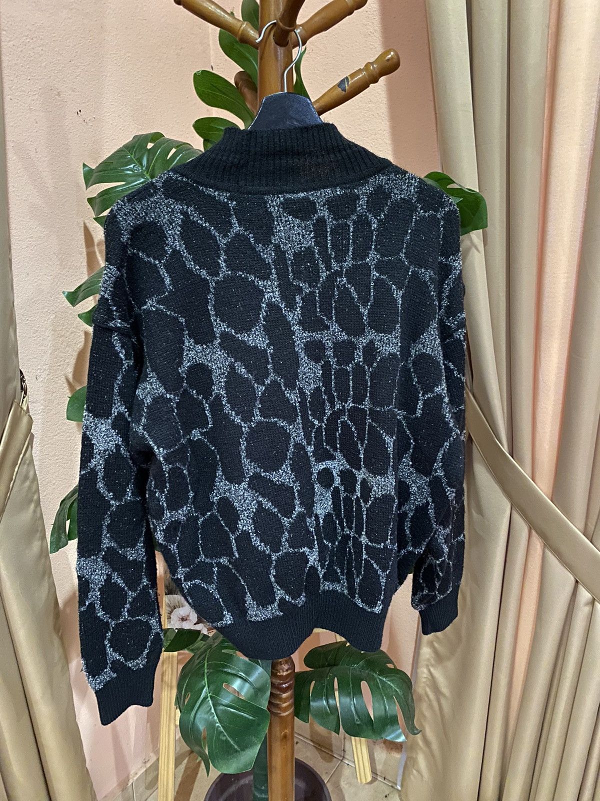 Other VINTAGE MODIGLIANI KNIT SWEATER BLACK ANIMAL PRINT RETRO Size US M / EU 48-50 / 2 - 8 Thumbnail