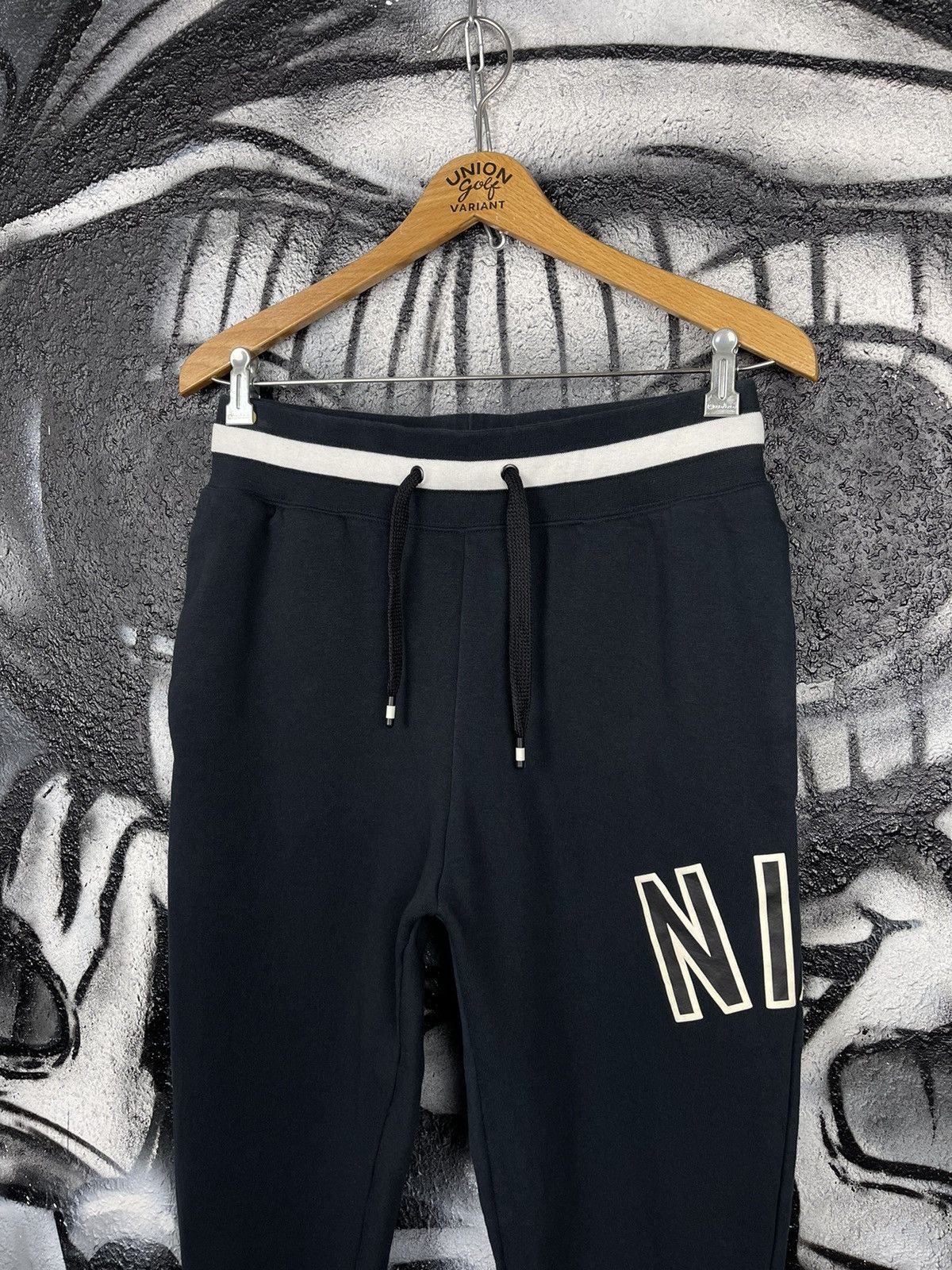 Nike Nike AIR Fleece Trousers Men’s Sweatpants Size S Size US 31 - 7 Thumbnail