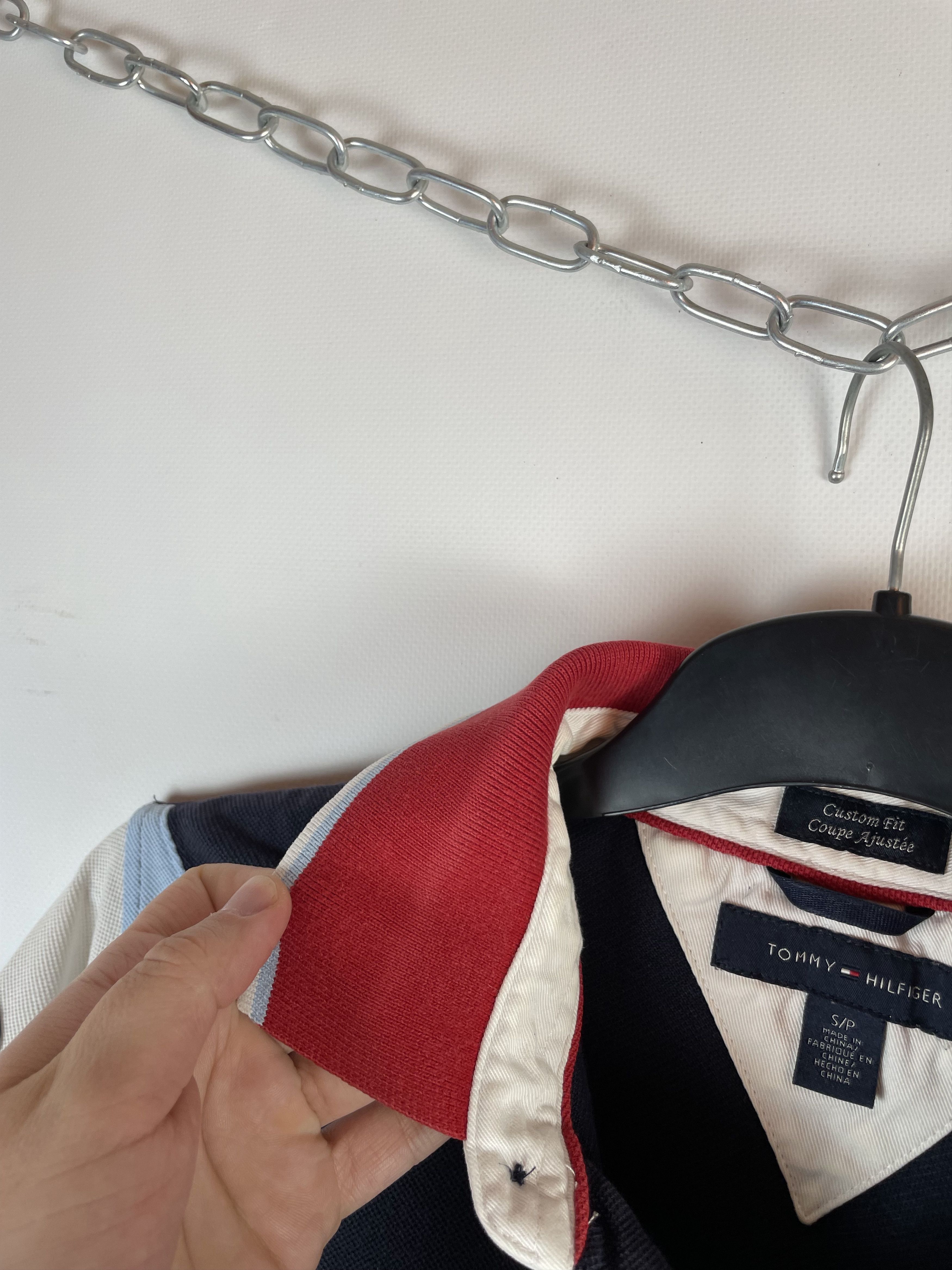 Other Vintage Tommy Hilfiger Polo T Shirt Rugby Big Logo 90s Size US S / EU 44-46 / 1 - 6 Thumbnail