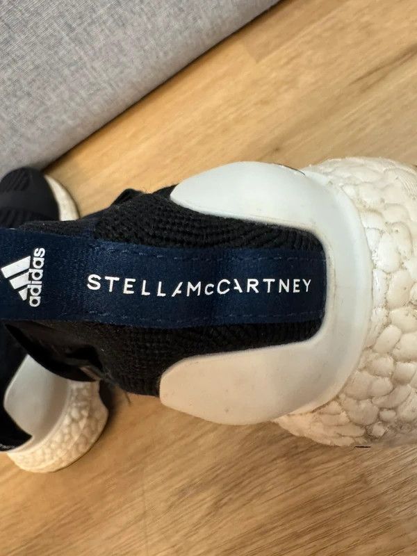 Adidas × Stella McCartney Adidas x Stella McCartney Wmns Ultraboost X Black Sneakers38 Size US 6.5 / IT 36.5 - 11 Thumbnail
