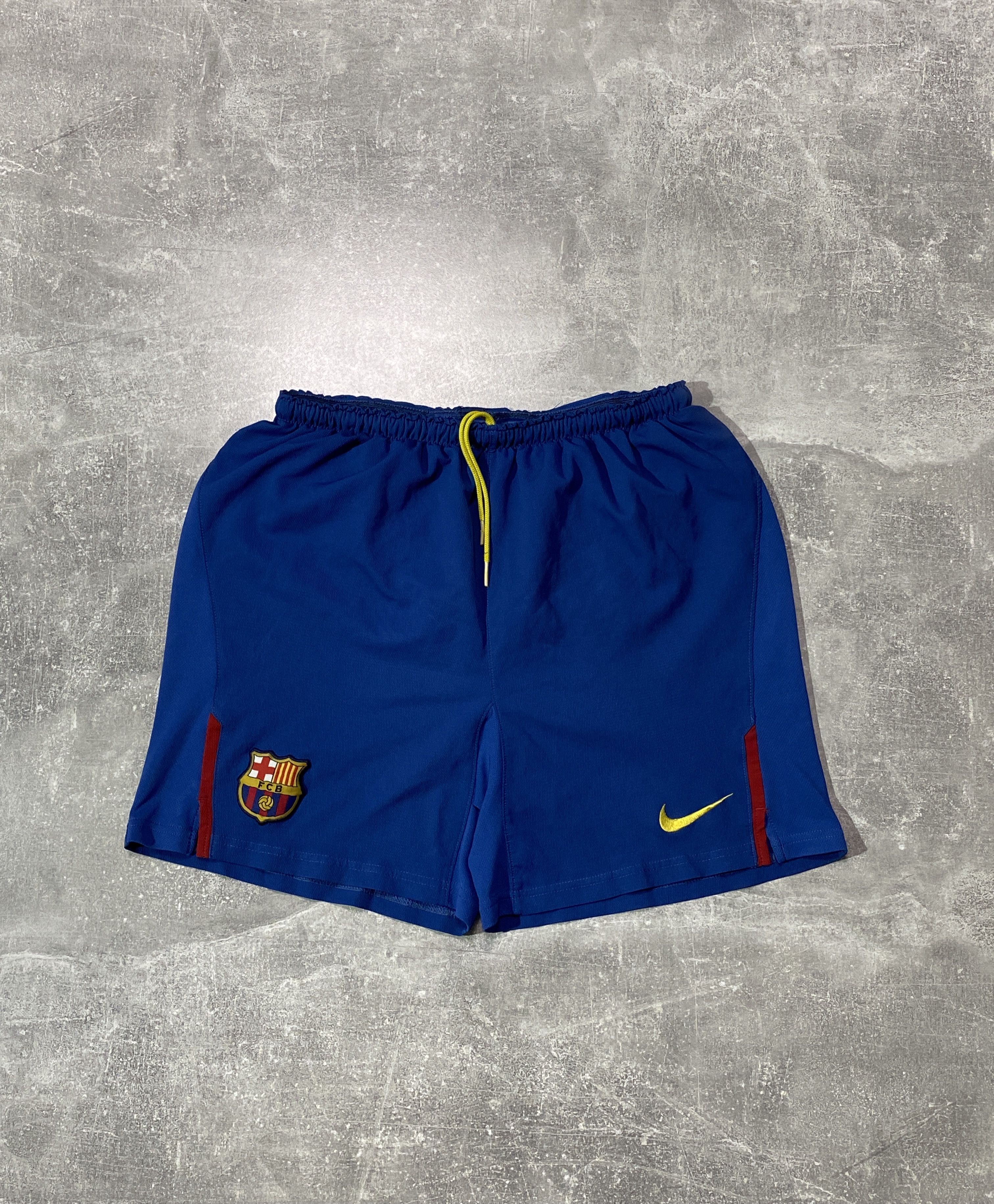 Nike Vintage Y2K Nike Barcelona Football Shorts Size US 32 / EU 48 - 1 Thumbnail