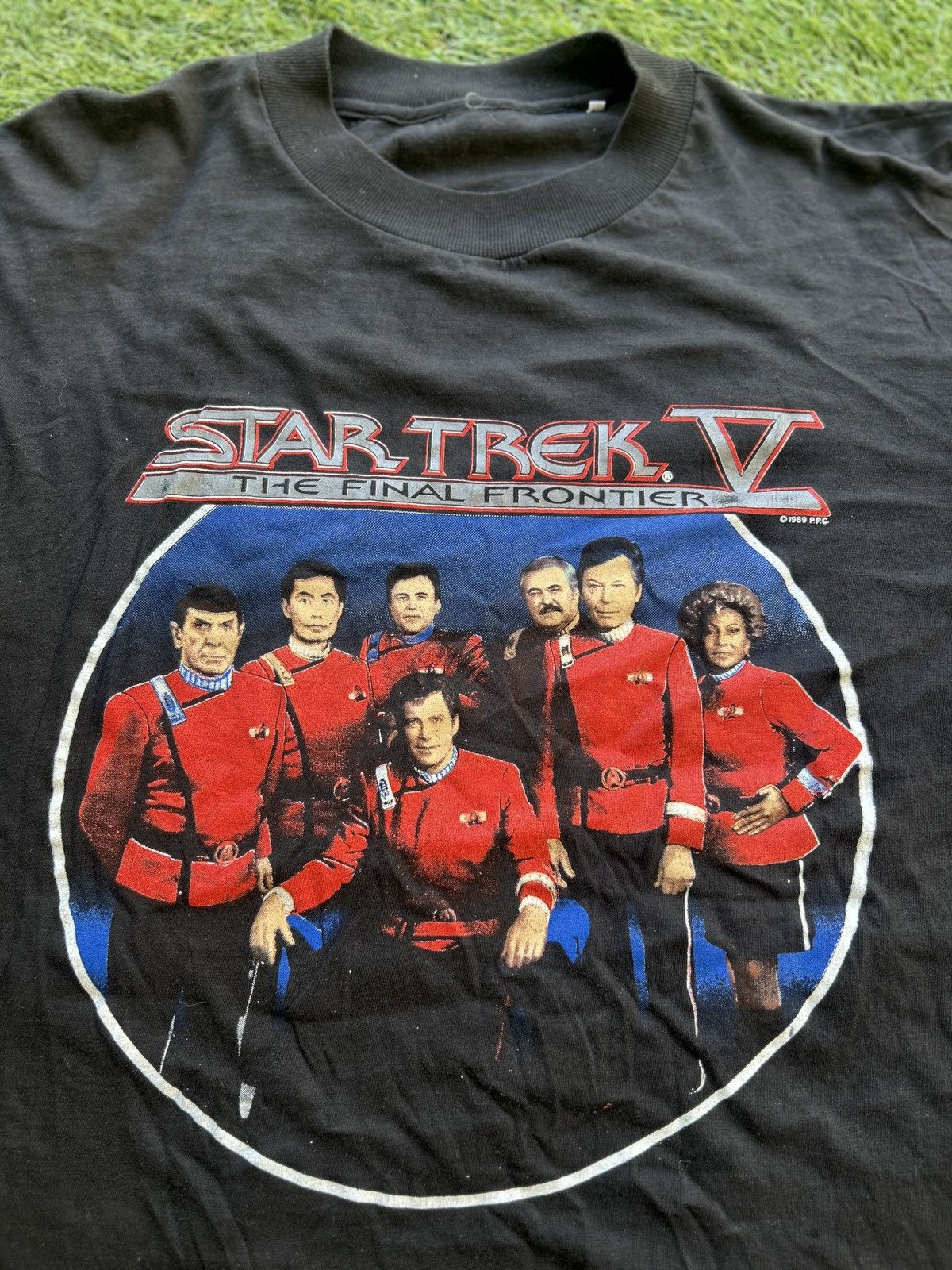 Vintage Vintage 1989 Star Trek V Production Crew T-Shirt Size US L / EU 52-54 / 3 - 2 Thumbnail