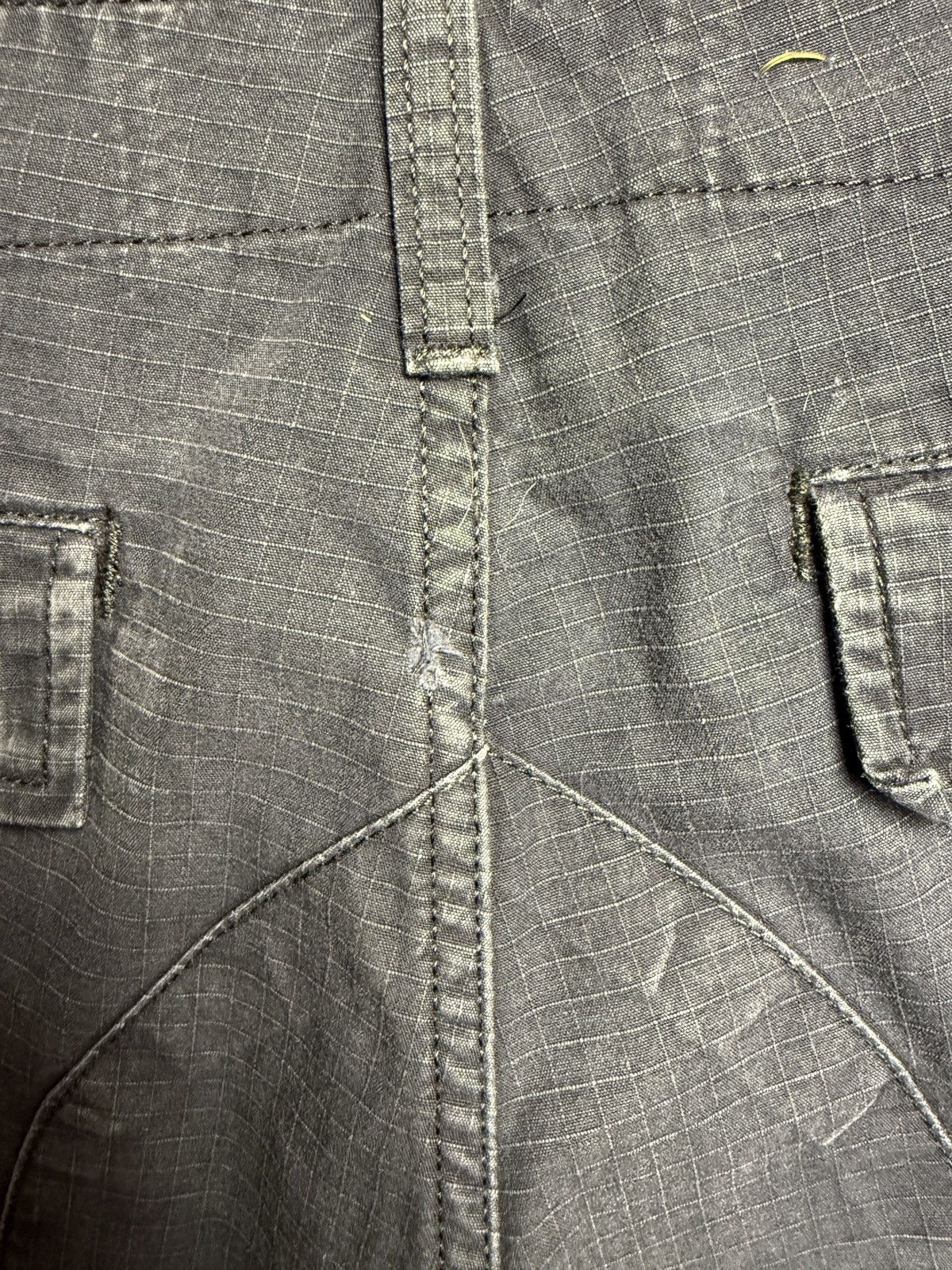 Carhartt × Vintage Vintage Y2K Carhartt Cargo Shorts 30 size Size US 30 / EU 46 - 9 Thumbnail