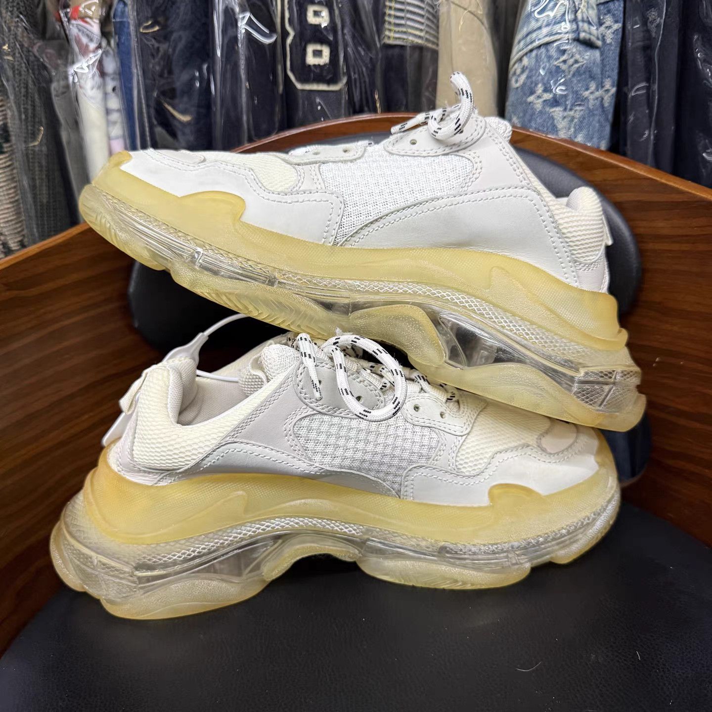 Balenciaga Balenciaga Triples Sneakers K15 Size US 7 / EU 40 - 7 Thumbnail