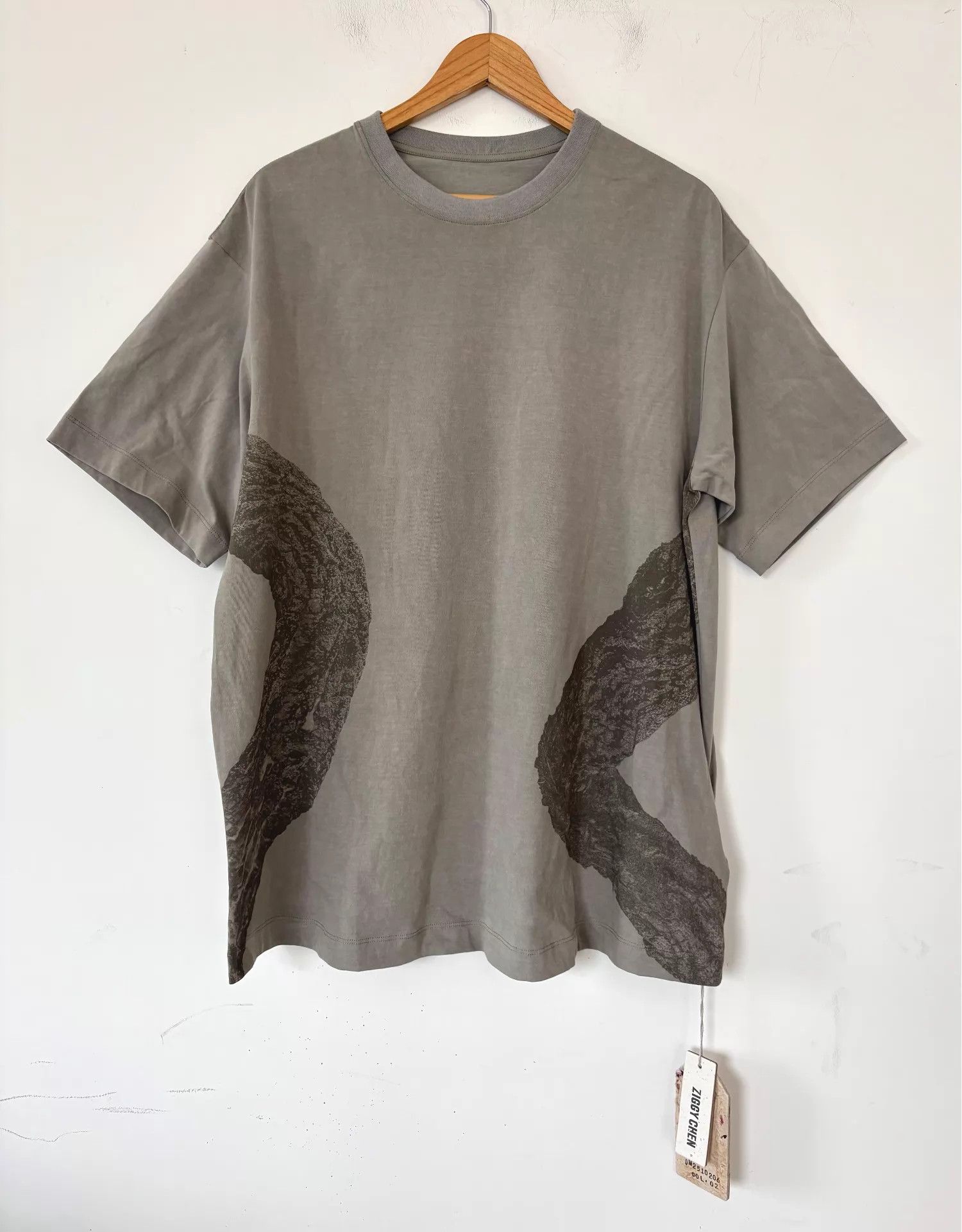 Ziggy Chen Ziggy Chen 25ss Men's Root Print Short Tee Size US S / EU 44-46 / 1 - 1 Thumbnail