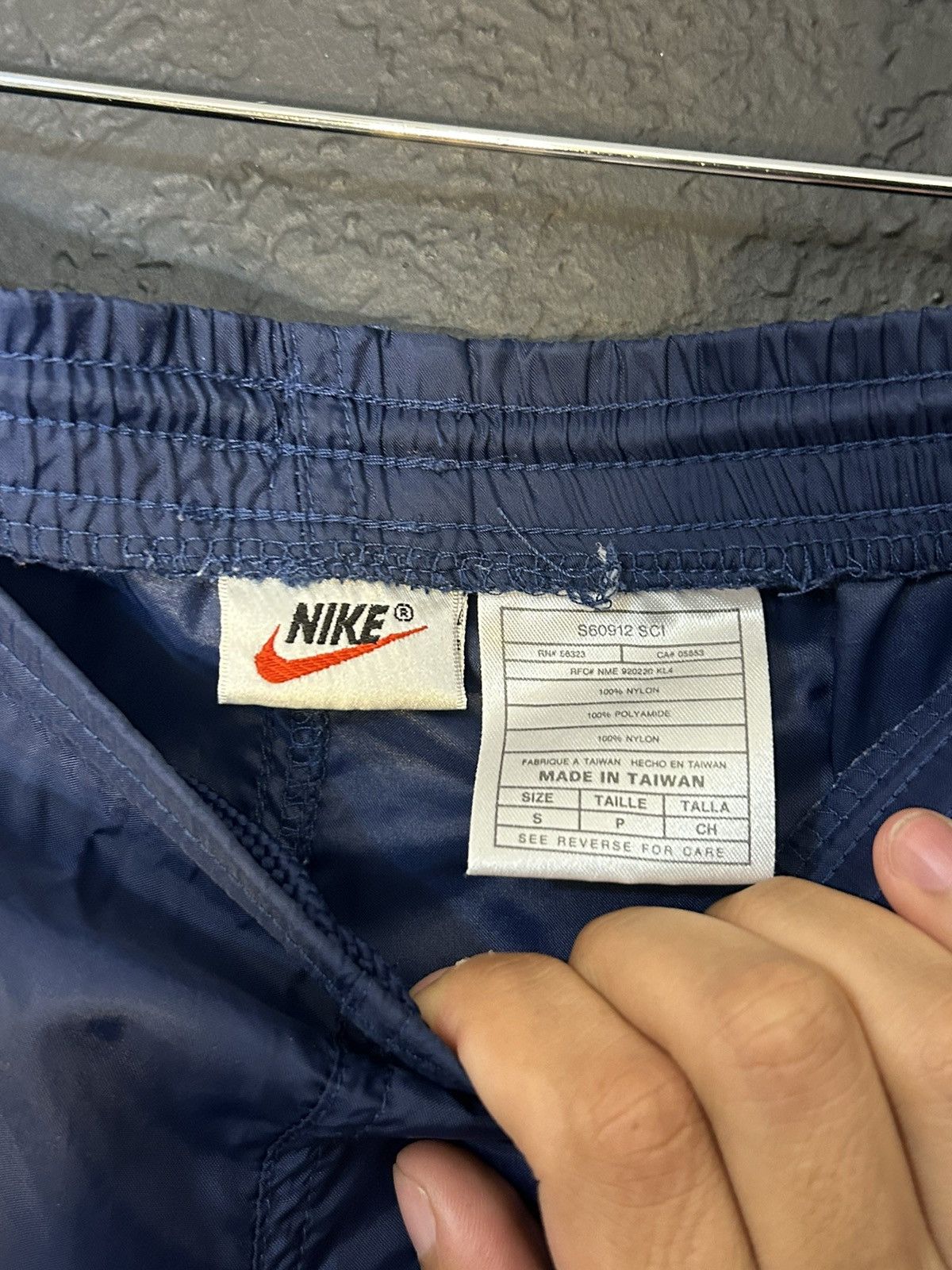 Nike × Vintage Nike Light Windbreaker Track Pants Size US 30 / EU 46 - 6 Thumbnail