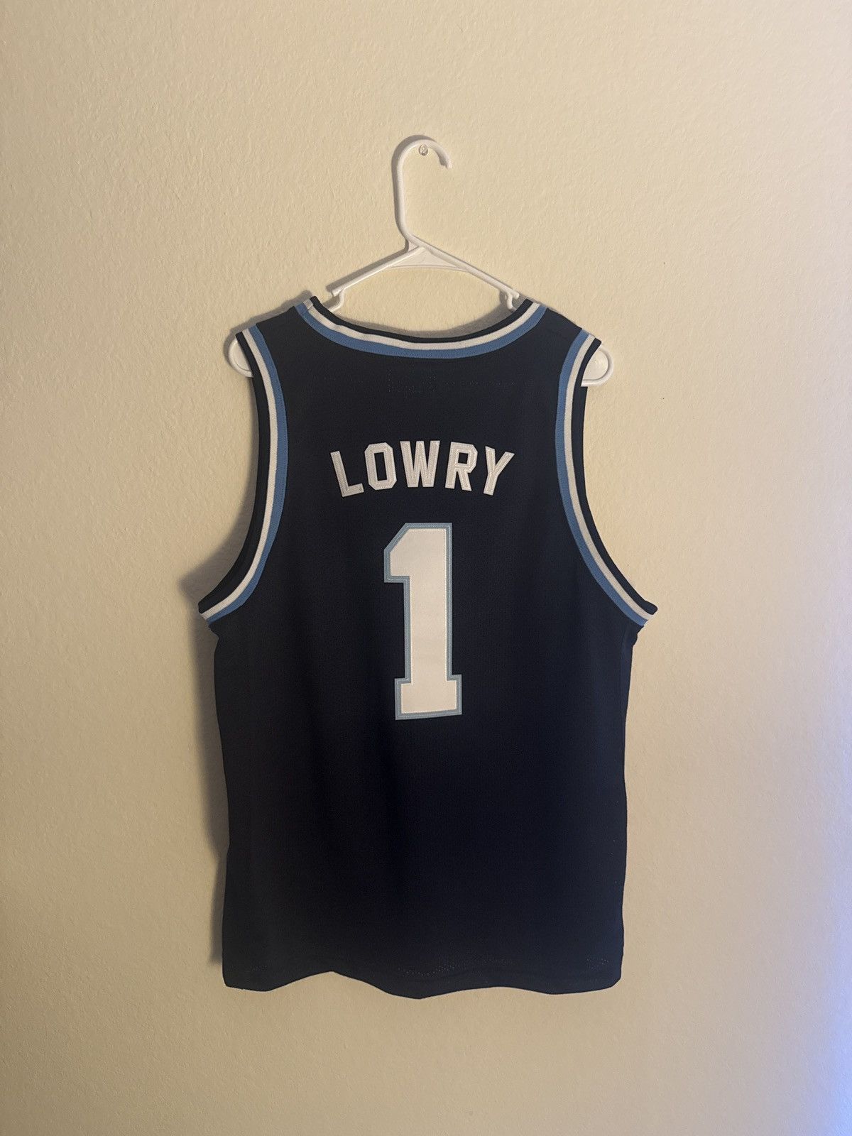 NBA Kyle Lowry Villanova Jersey Size US L / EU 52-54 / 3 - 2 Thumbnail