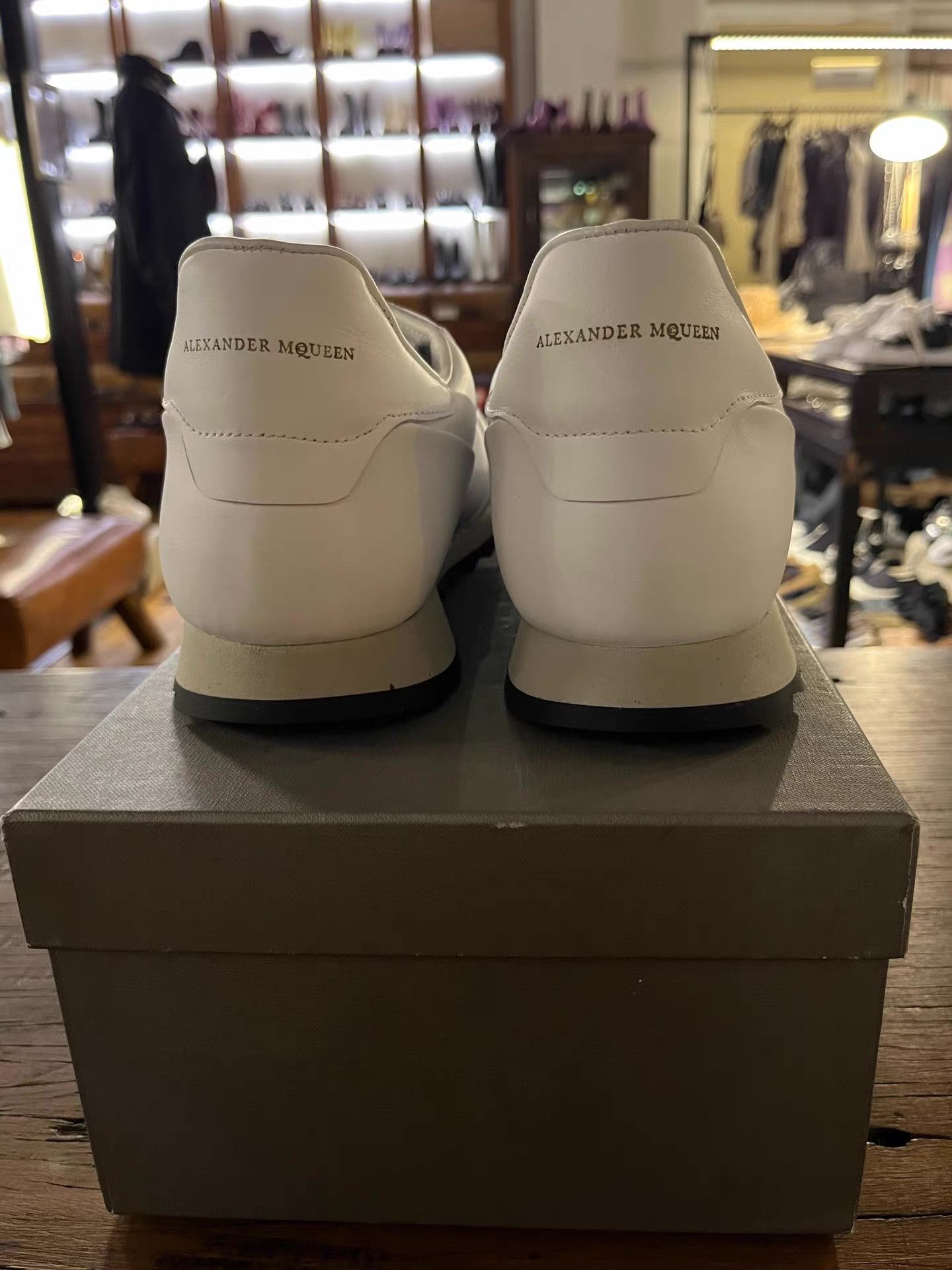 Alexander McQueen exander McQueen 15SS Men’s White Leather Ｑ25 Size US 8 / EU 41 - 2 Thumbnail
