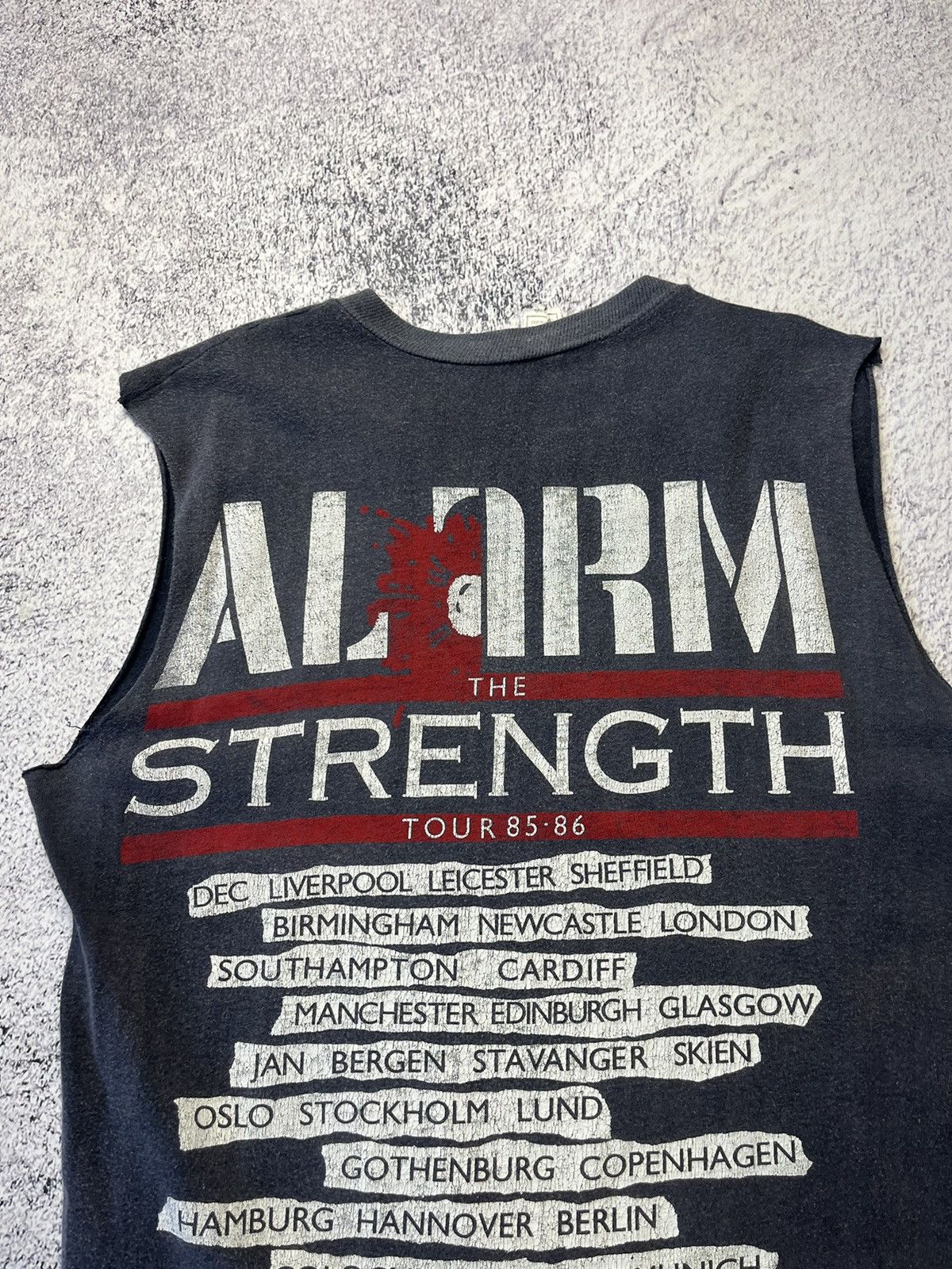 Band Tees RARE Vintage 1986 Alarm Spirit Of '86 In USA Band Tour Shirt Size US S / EU 44-46 / 1 - 23 Thumbnail