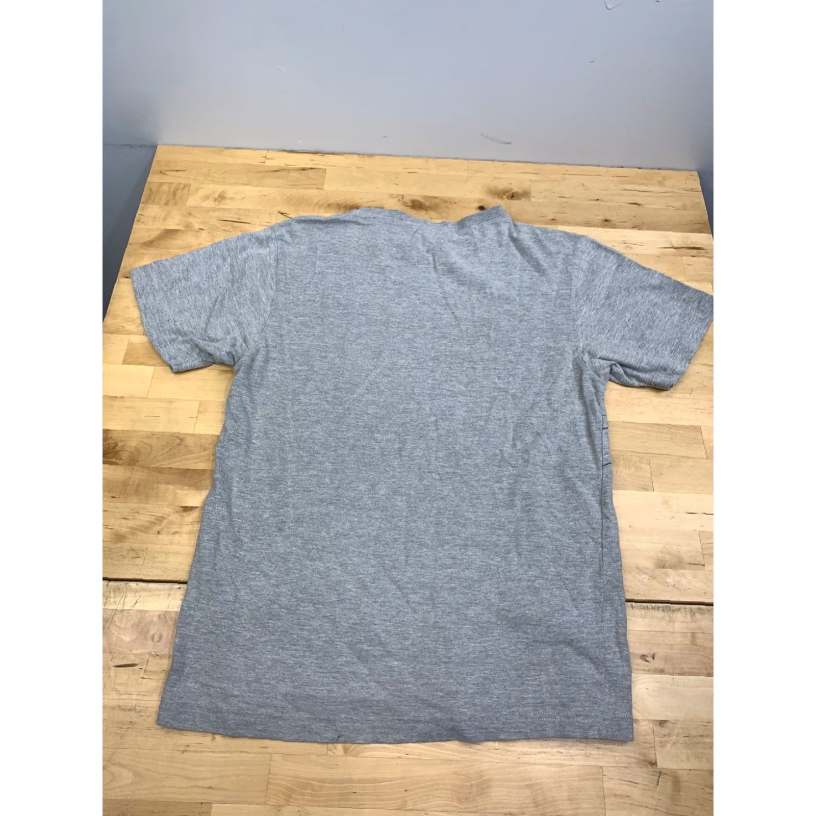 Quiksilver VINTAGE Quiksilver Shirt Mens M Gray Embroidered Surf Beach Y2K 11883 Size US M / EU 48-50 / 2 - 8 Thumbnail