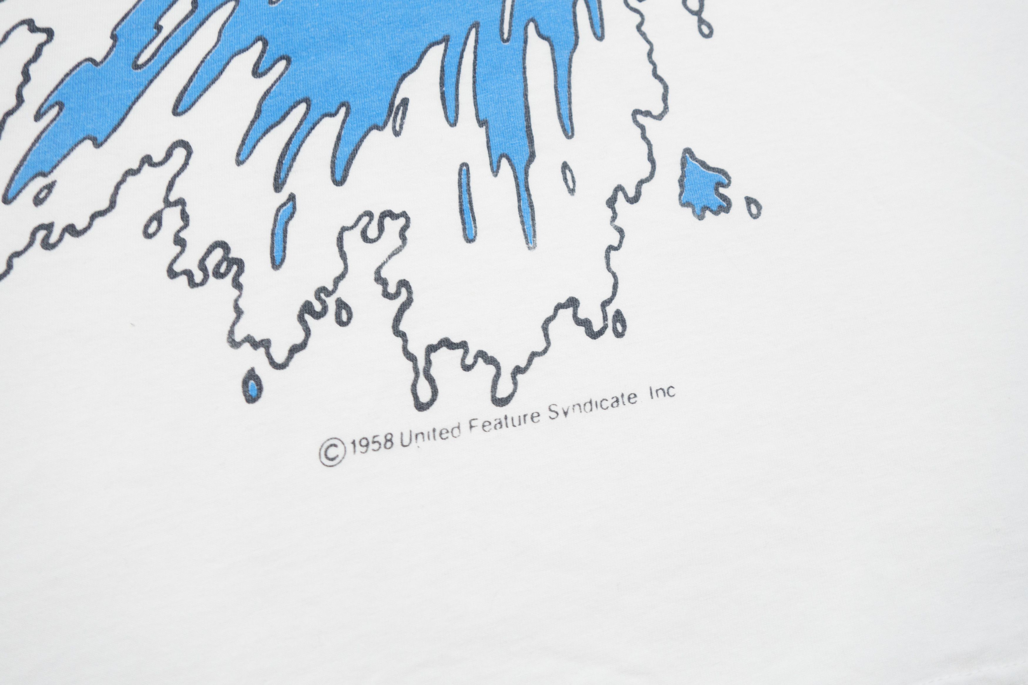 Vintage 80s Snoopy Surfing Beagle Single Stitch T-Shirt Peanuts Size US XL / EU 56 / 4 - 6 Thumbnail