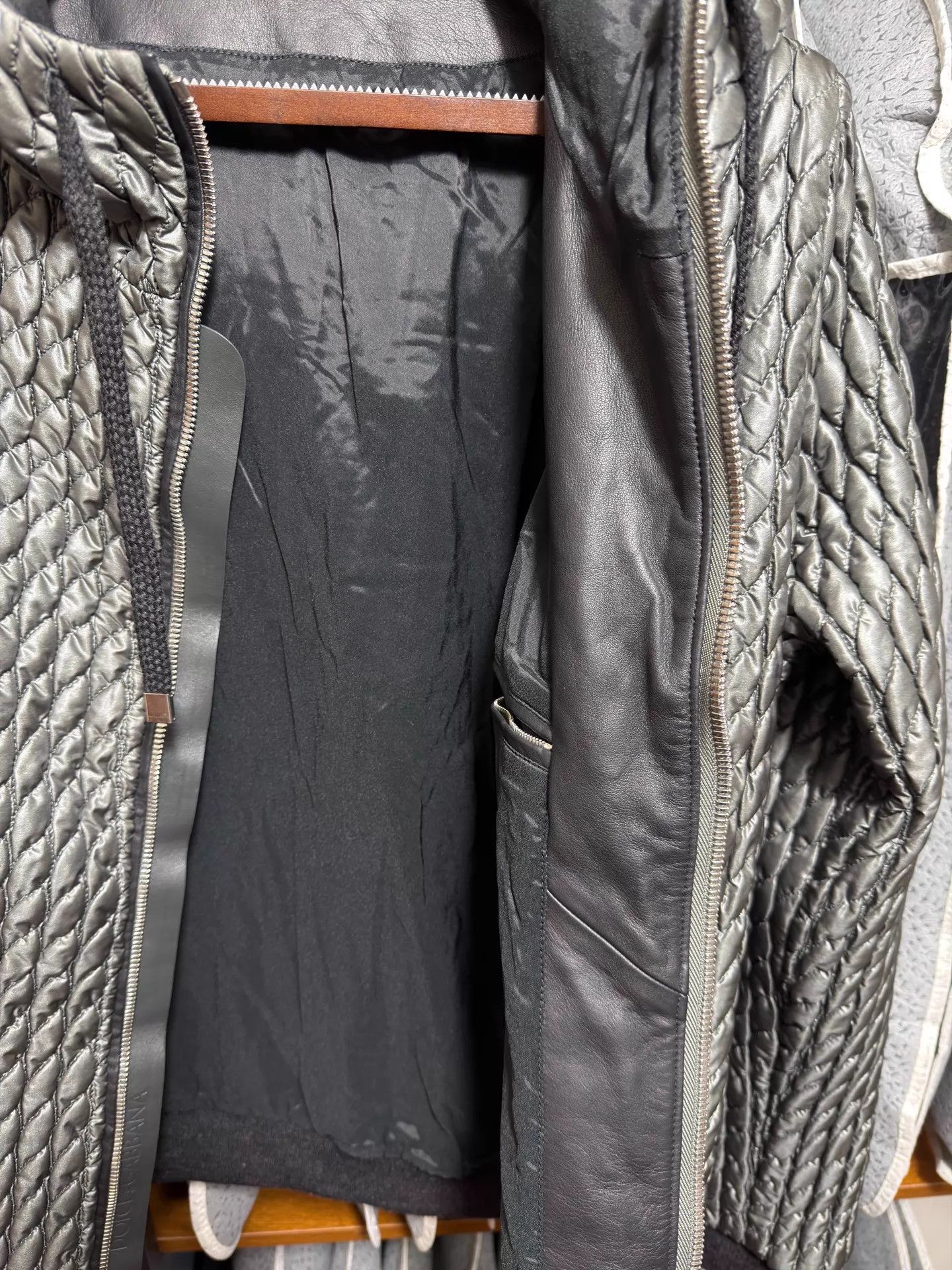 Dolce & Gabbana Dolce & Gabbana hooded padded jacket lightgray 48/52 Size US L / EU 52-54 / 3 - 7 Thumbnail