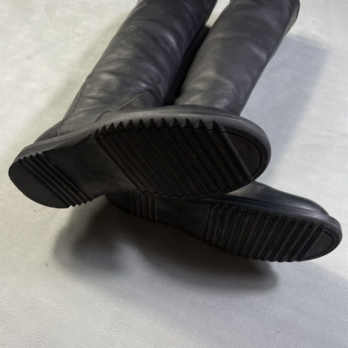 Rick Owens RICK OWENS BLACK LEATHER KNEE-HIGH BOOTS Size US 8 / IT 38 - 9 Thumbnail