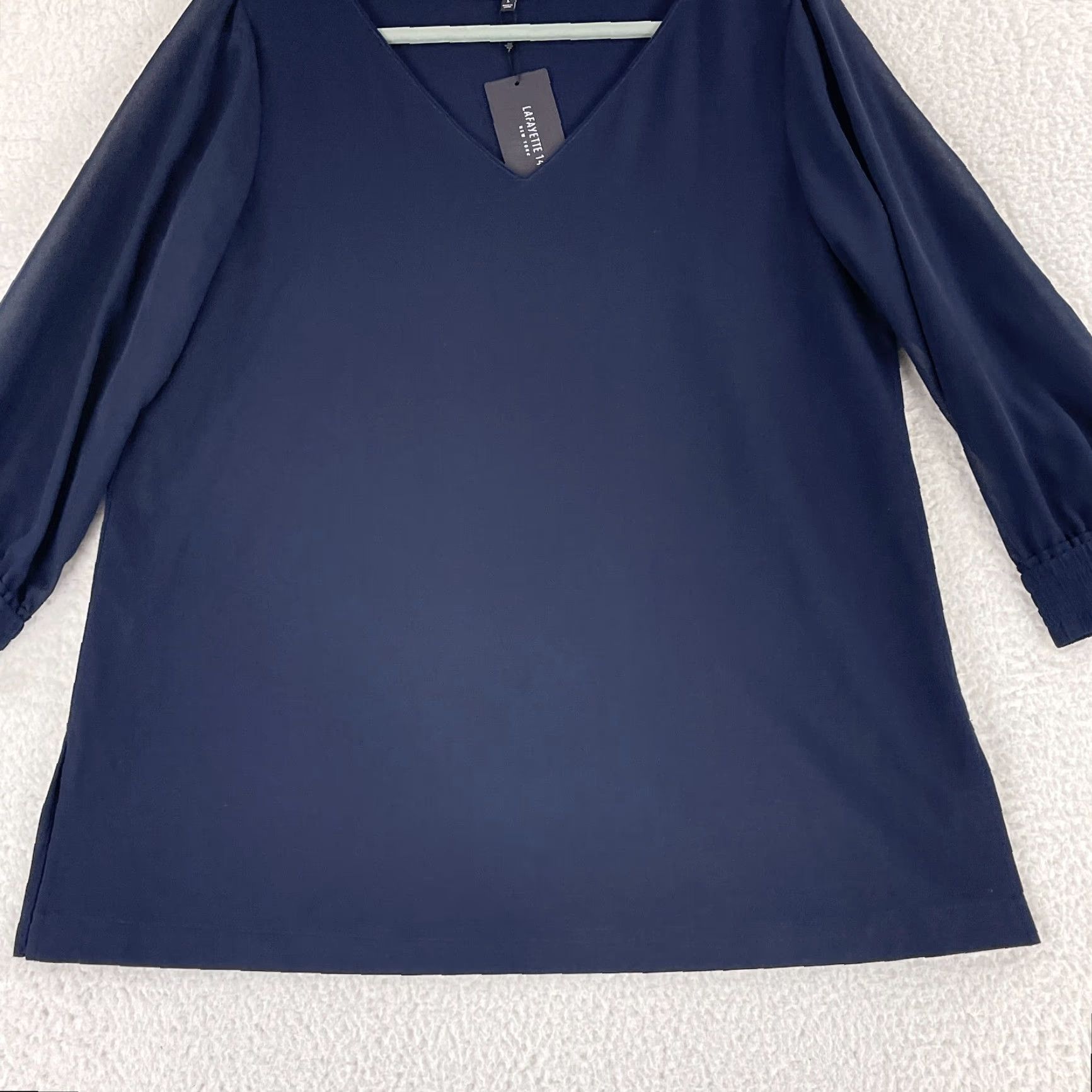Vintage Lafayette 148 Blue V-Neck Shirt Womens Large 3/4 Sleeve Pullover Lightweight"} Size L / US 10 / IT 46 - 4 Thumbnail