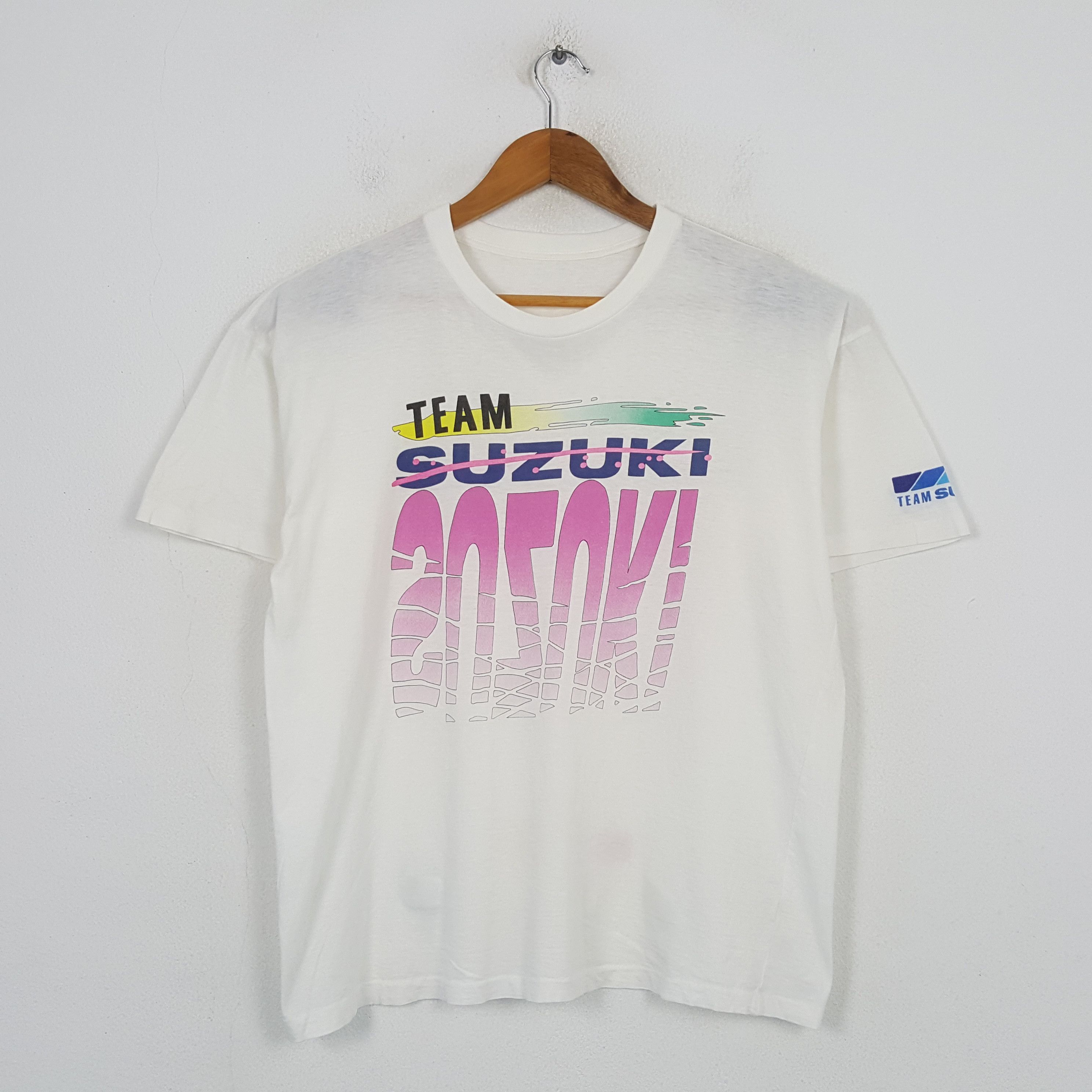 Vintage Vintage Team Suzuki Japanese Motorsport T-Shirt C301N63 Size US L / EU 52-54 / 3 - 1 Thumbnail