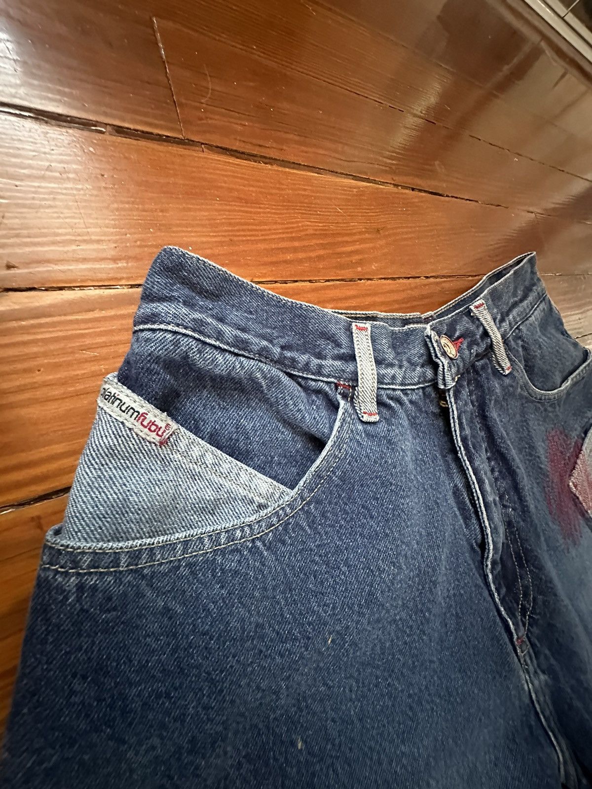 Fubu Platinum FUBU Jeans W32 L34 Red Embroidered Vintage Baggy Size US 32 / EU 48 - 5 Thumbnail