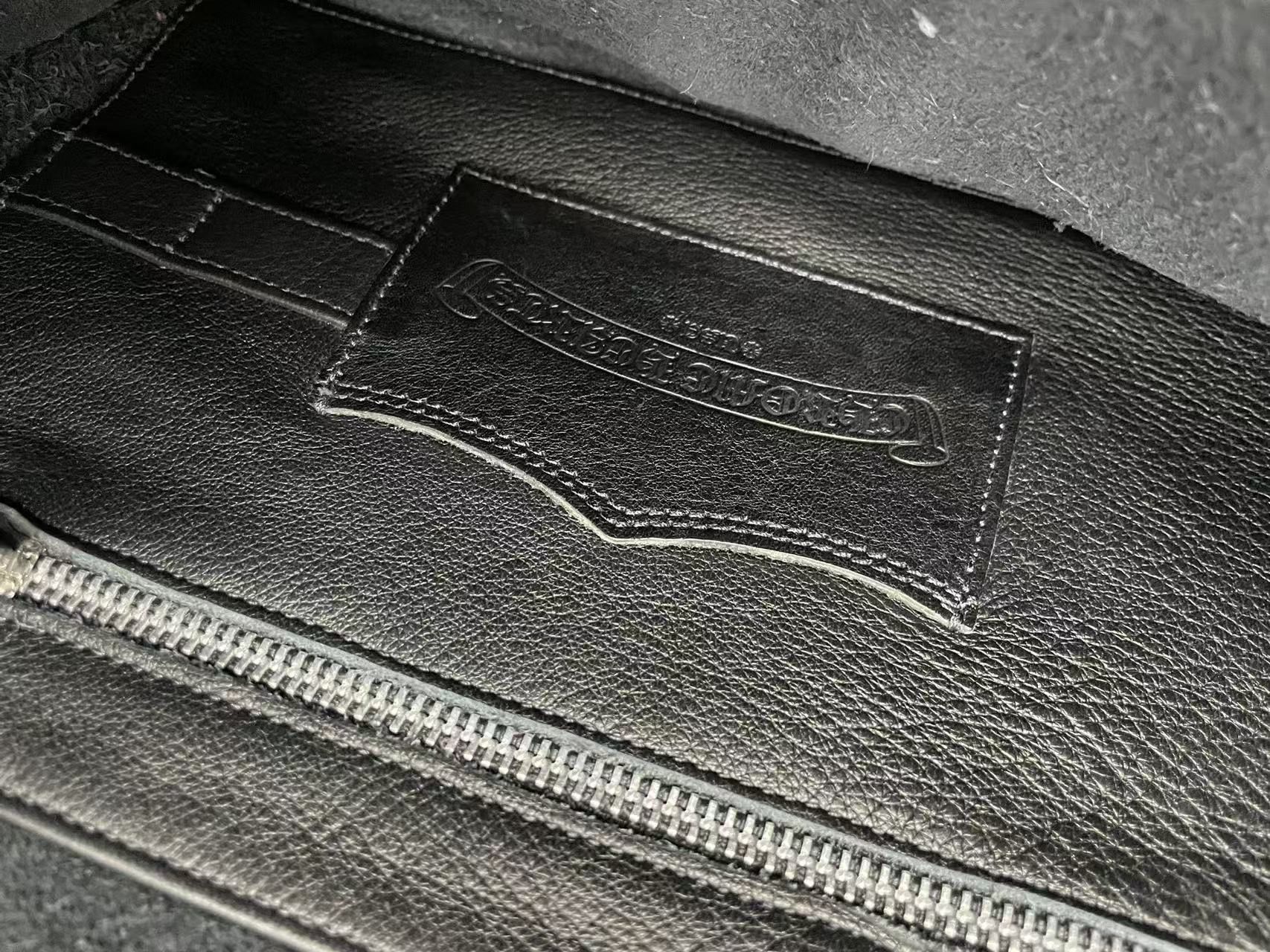 Chrome Hearts Chrome Hearts Black Leather Messenger Crossbody Bag Size ONE SIZE - 13 Thumbnail