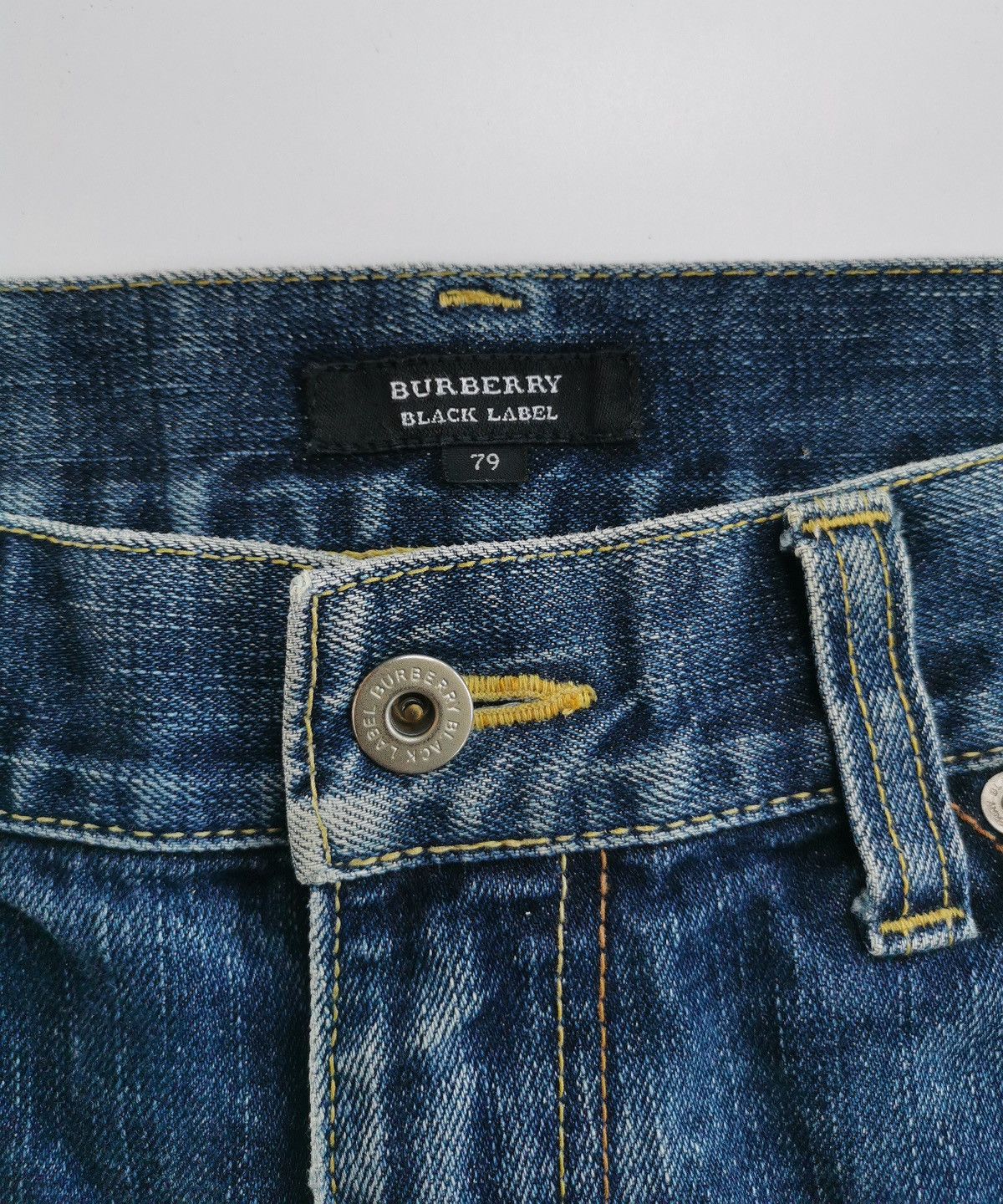 Burberry Bootcut Burberry Distressed Denim Jeans Size US 32 / EU 48 - 12 Thumbnail