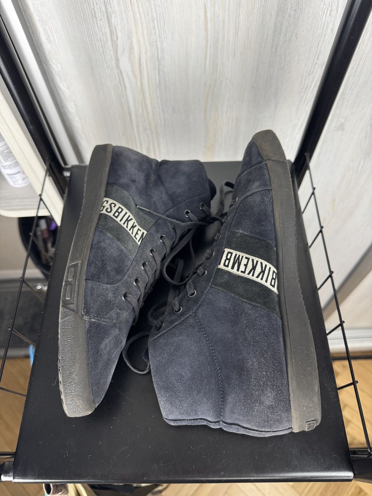 Dirk Bikkembergs Bikkembergs Campus navy blue suede hi-top sneakers size 42 Size US 9 / EU 42 - 8 Thumbnail