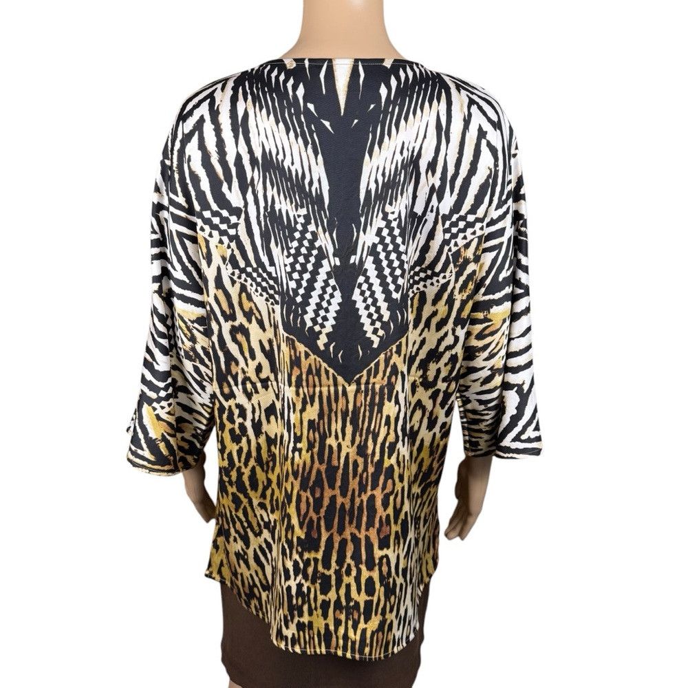 Chicos Chico's Animal Print Embellished V-neck Blouse Size 2 US L Size L / US 10 / IT 46 - 4 Thumbnail