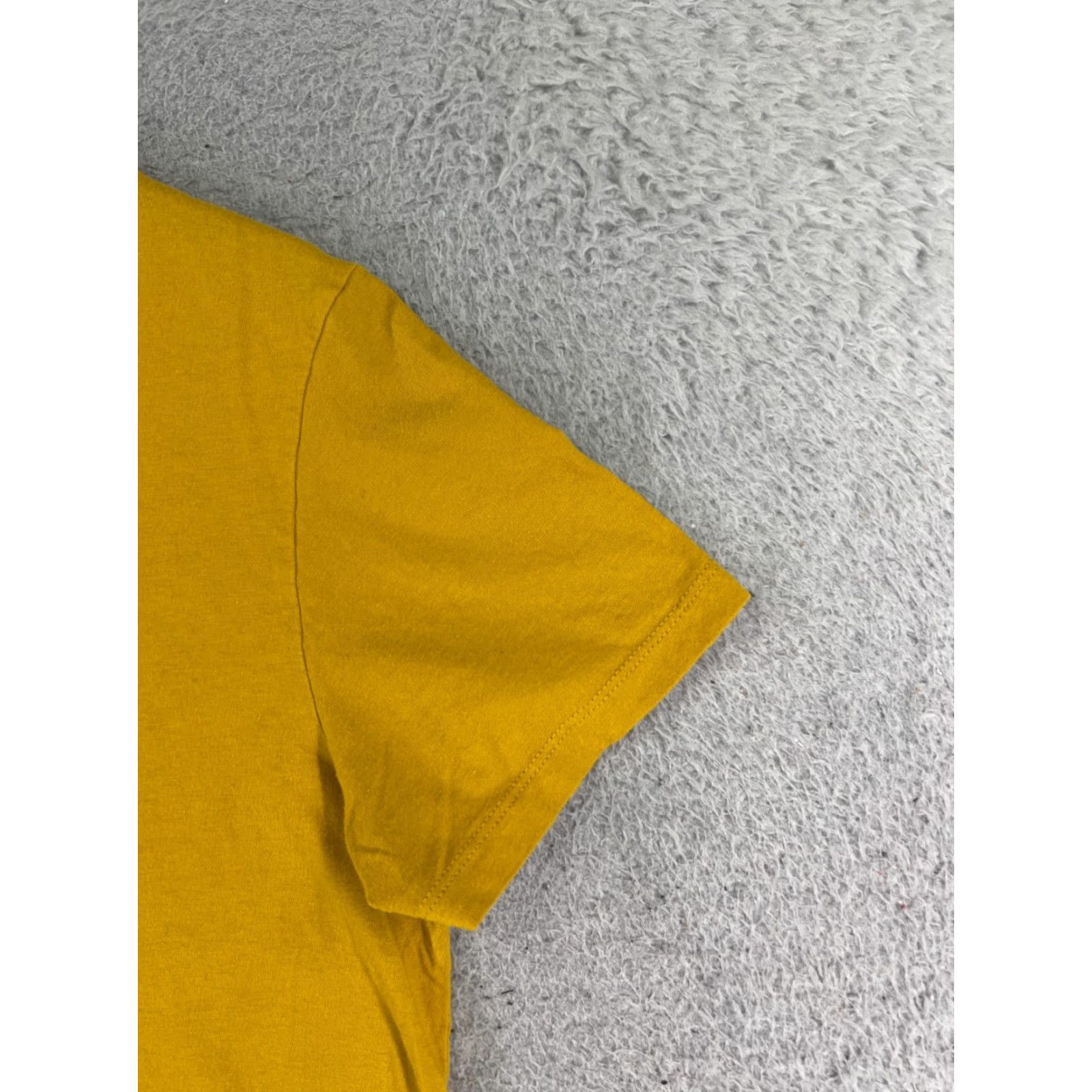 Patagonia Patagonia Shirt Men's Short Sleeve 100% Cotton Yellow Fitz Roy Print T-Shirt Small 100% Cotton USA Logo All Seasons Regular Fit Adult Size S Mens Size US S / EU 44-46 / 1 - 2 Thumbnail