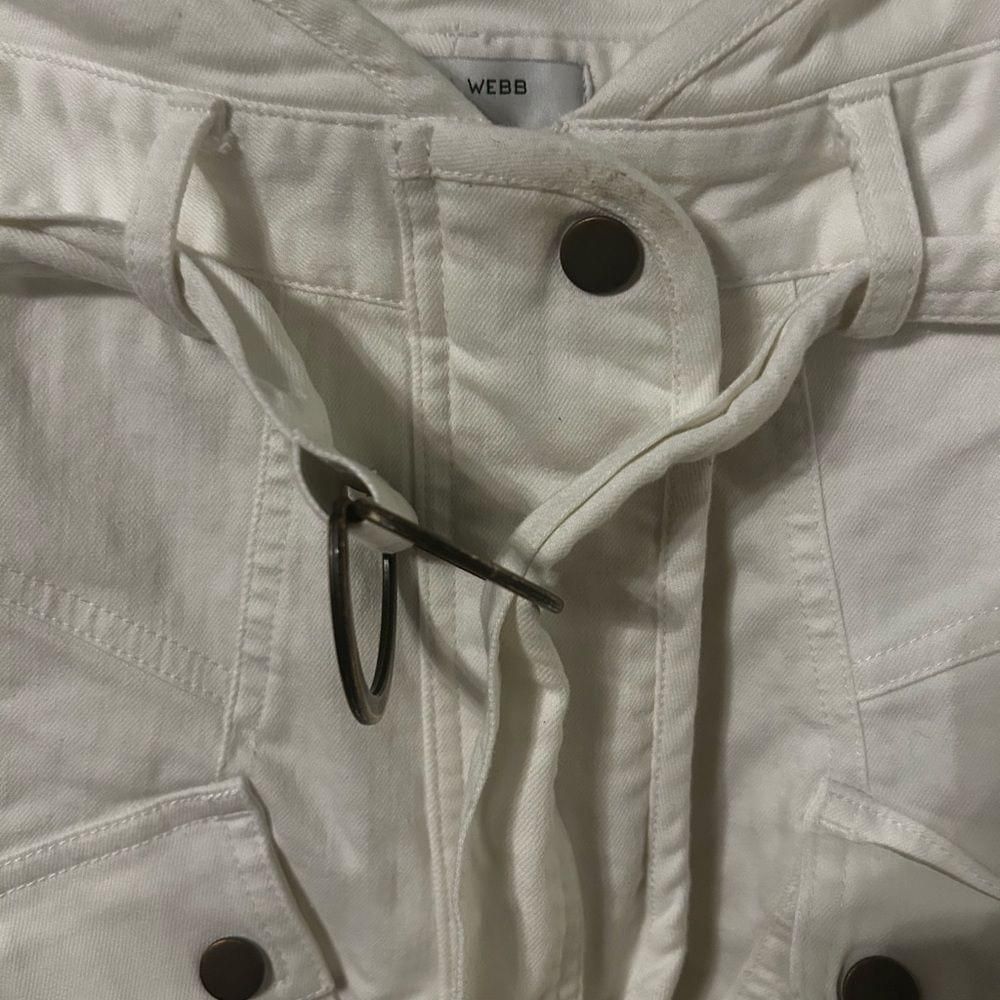 Marissa Webb Marissa Web 80s style white jeans size 4 nwot Size 27" / US 4 / IT 40 - 5 Thumbnail