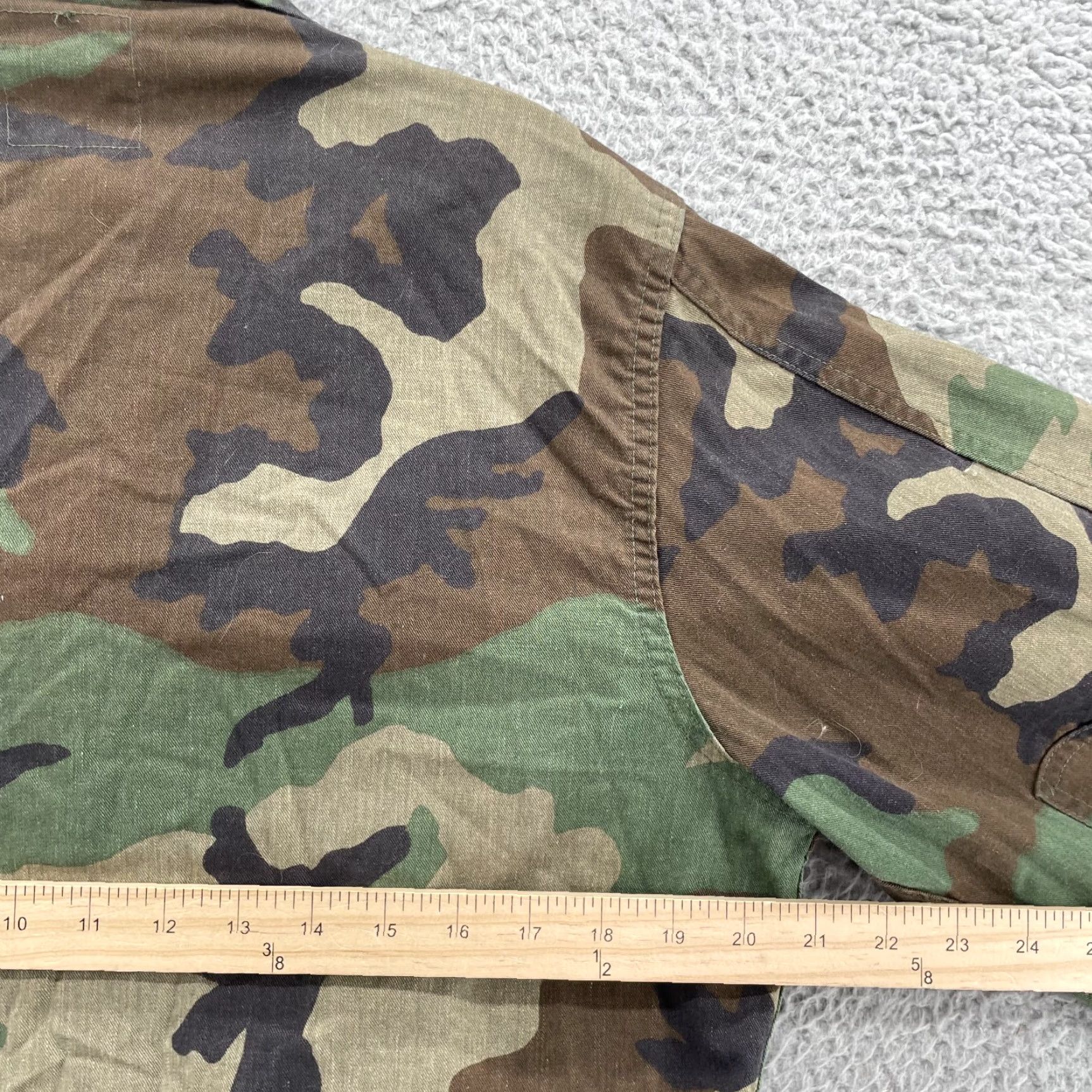 Vintage VINTAGE US Army Jacket Men's Camo Woodland Field Utility Barn Workwear Outdoor M Mens Size US M / EU 48-50 / 2 - 6 Thumbnail