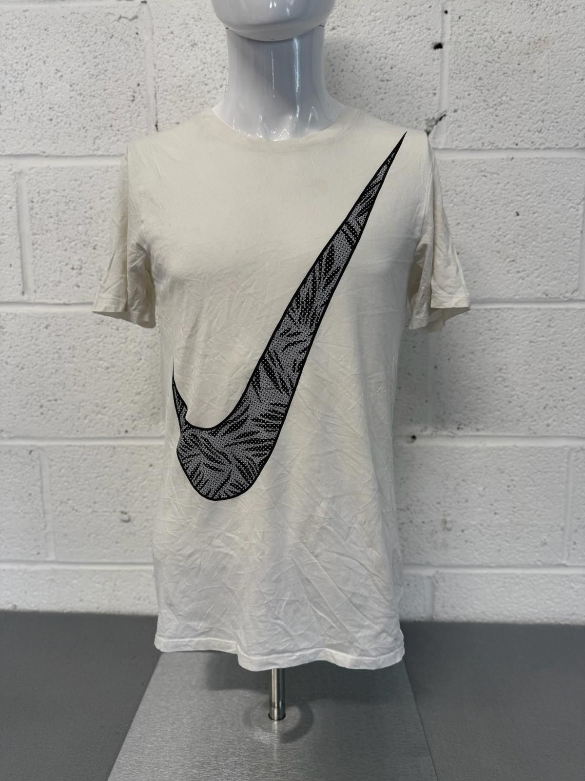 Nike Nike Cream Black Design Graphic T-Shirt Mens Size S Size US S / EU 44-46 / 1 - 1 Thumbnail