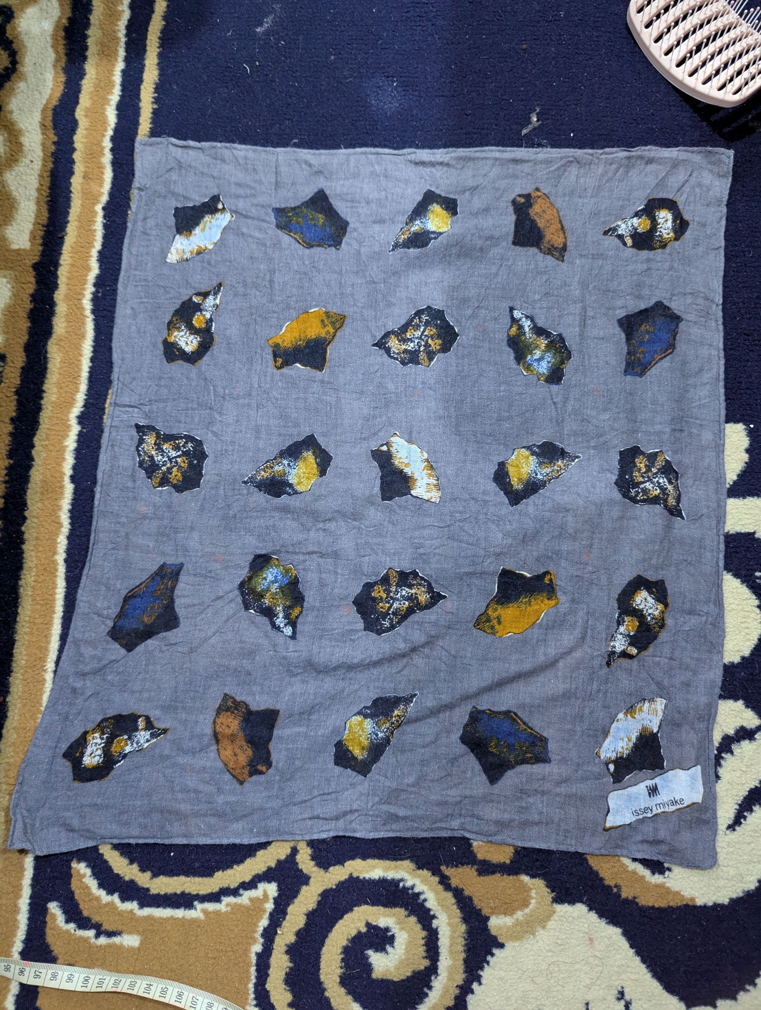 Issey Miyake × Japanese Brand × Vintage Issey miyake scarf Size ONE SIZE - 1 Thumbnail
