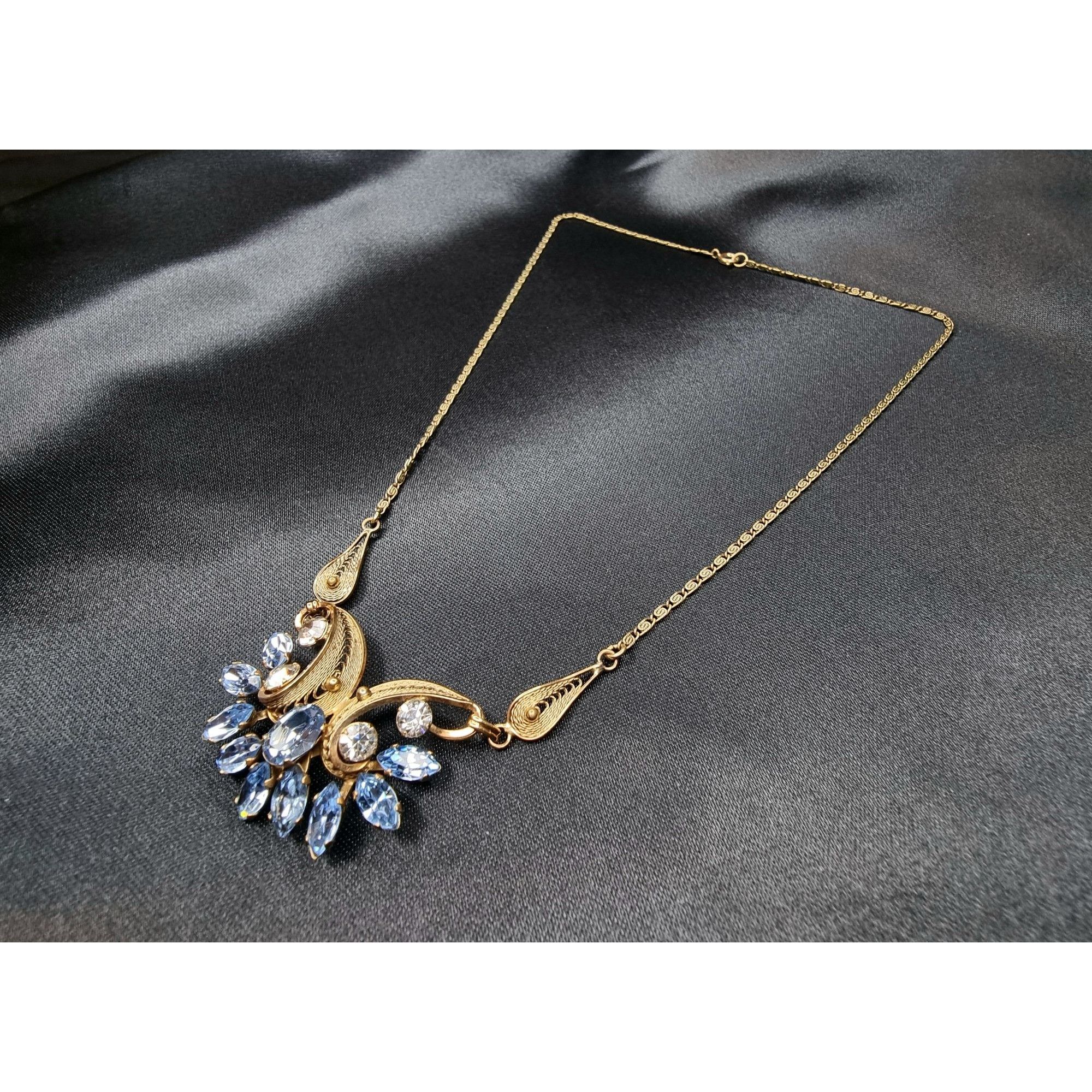 Vintage Rare Find Vintage Van Dell Gold-Tone Necklace With Blue Rhin Size ONE SIZE - 1 Thumbnail