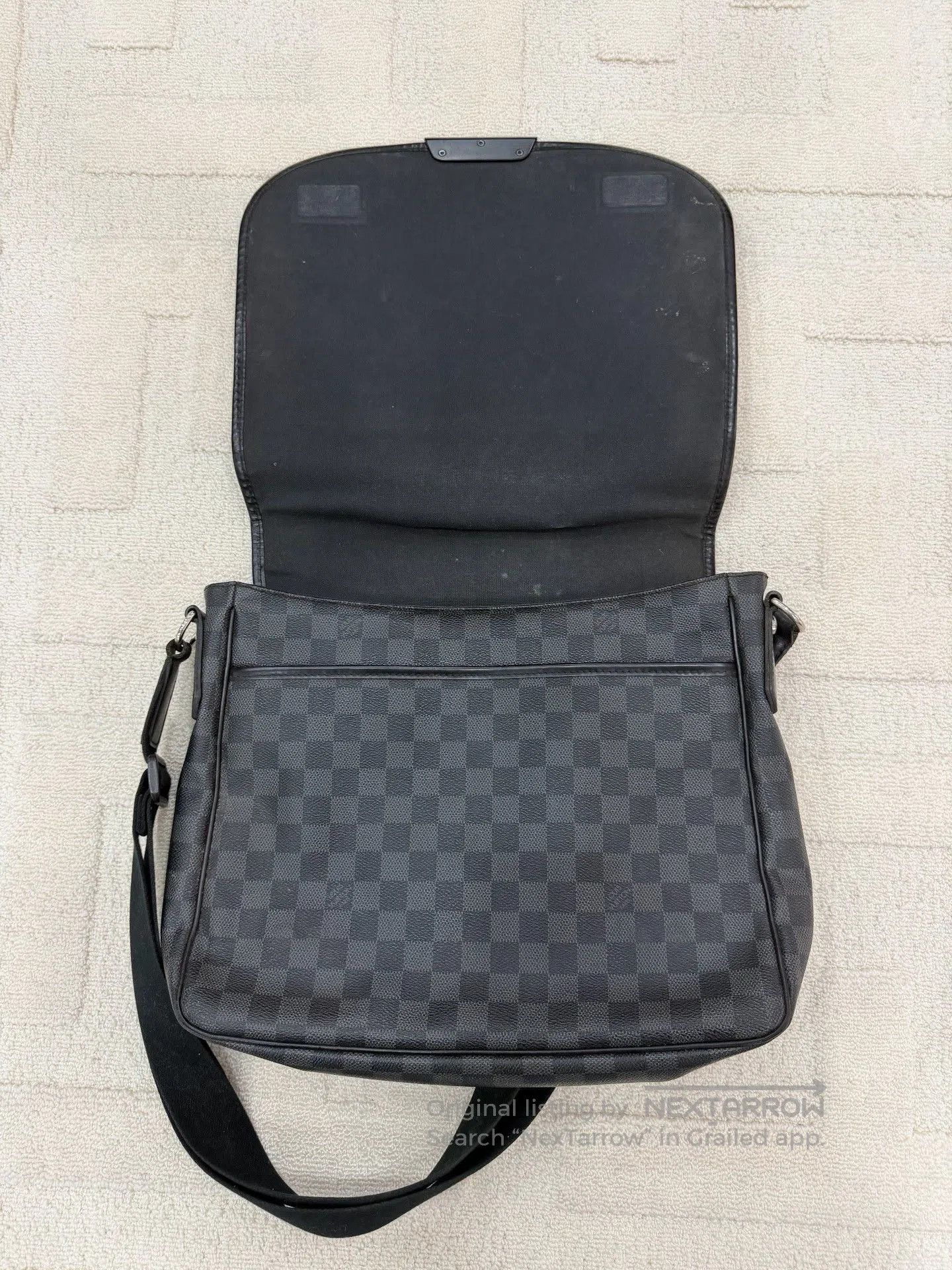 Louis Vuitton Louis Vuitton Black Gray Check Flap Messenger Bag. Size ONE SIZE - 5 Thumbnail
