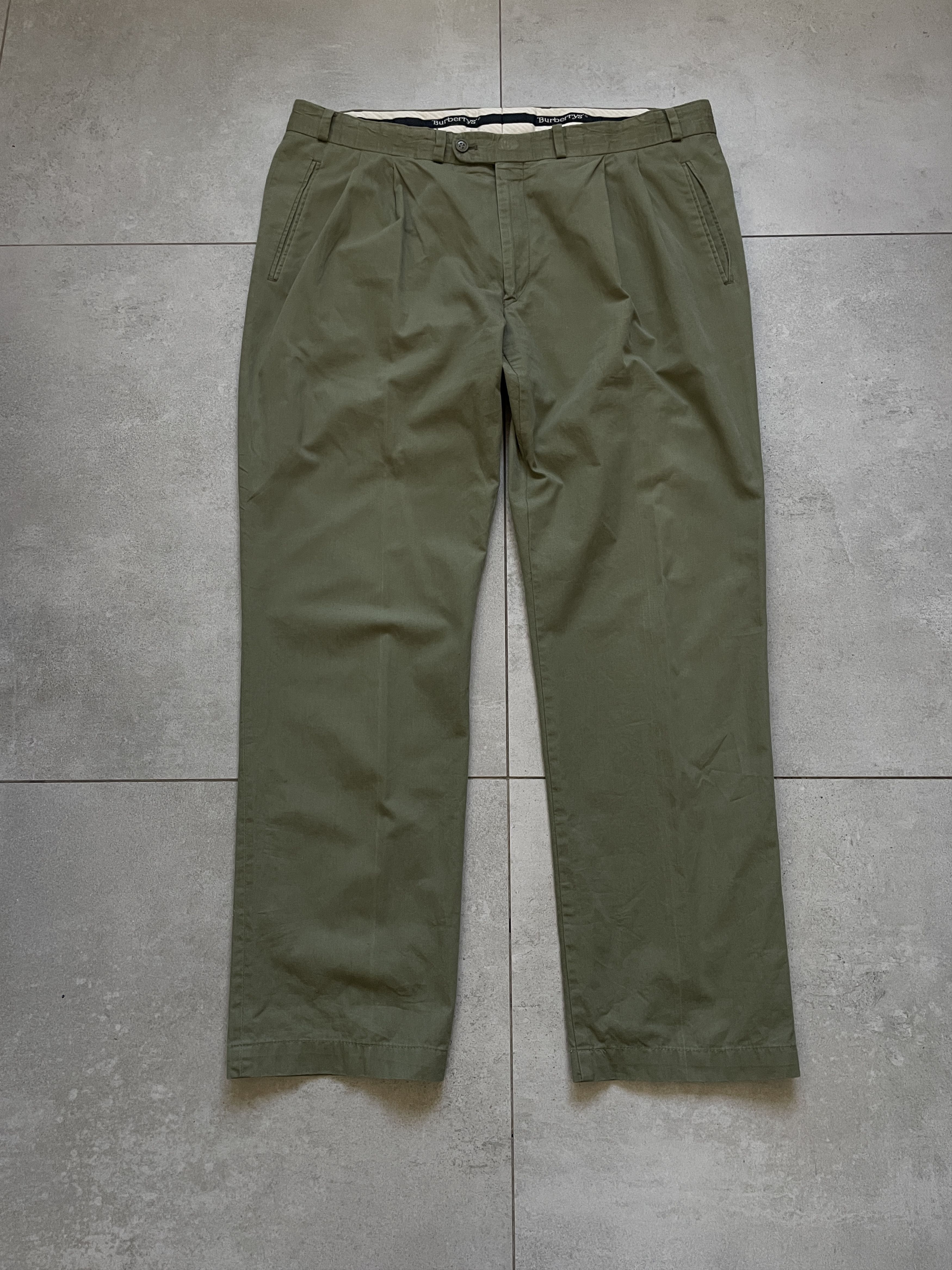 Burberry VINTAGE BURBERRYS FORMAL KHAKI WIDE WOOL TROUSERS OLD MONEY Size US 36 / EU 52 - 1 Thumbnail