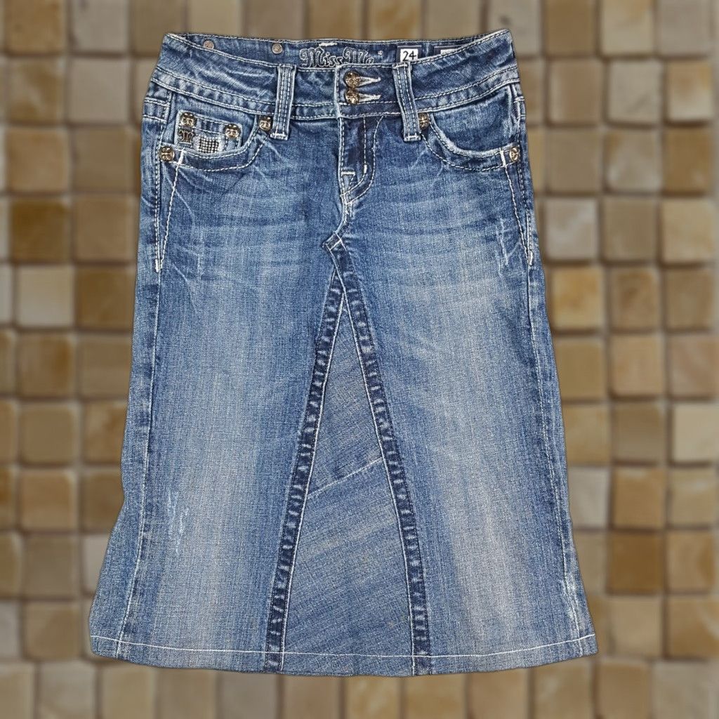 Miss Me VINTAGE Miss Me Denim Skirt Women's Size 24 Blue Knee Length Grunge 90s Y2K Skater Mens? Women Size 42" / US 20 - 1 Thumbnail