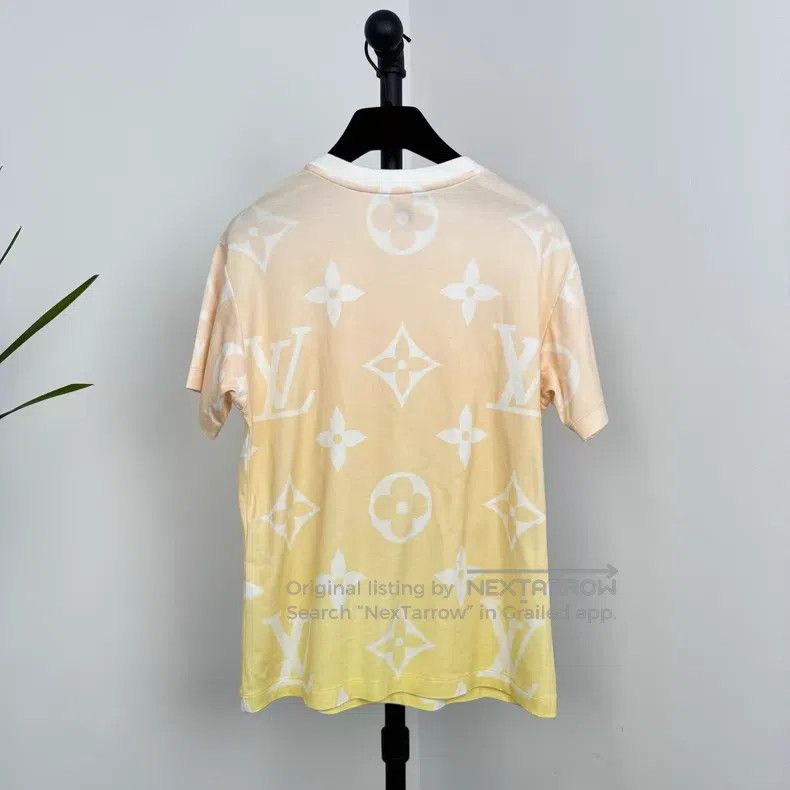 Louis Vuitton Louis Vuitton Graduated print chain crew neck short sleeve Size XS / US 0-2 / IT 36-38 - 2 Thumbnail