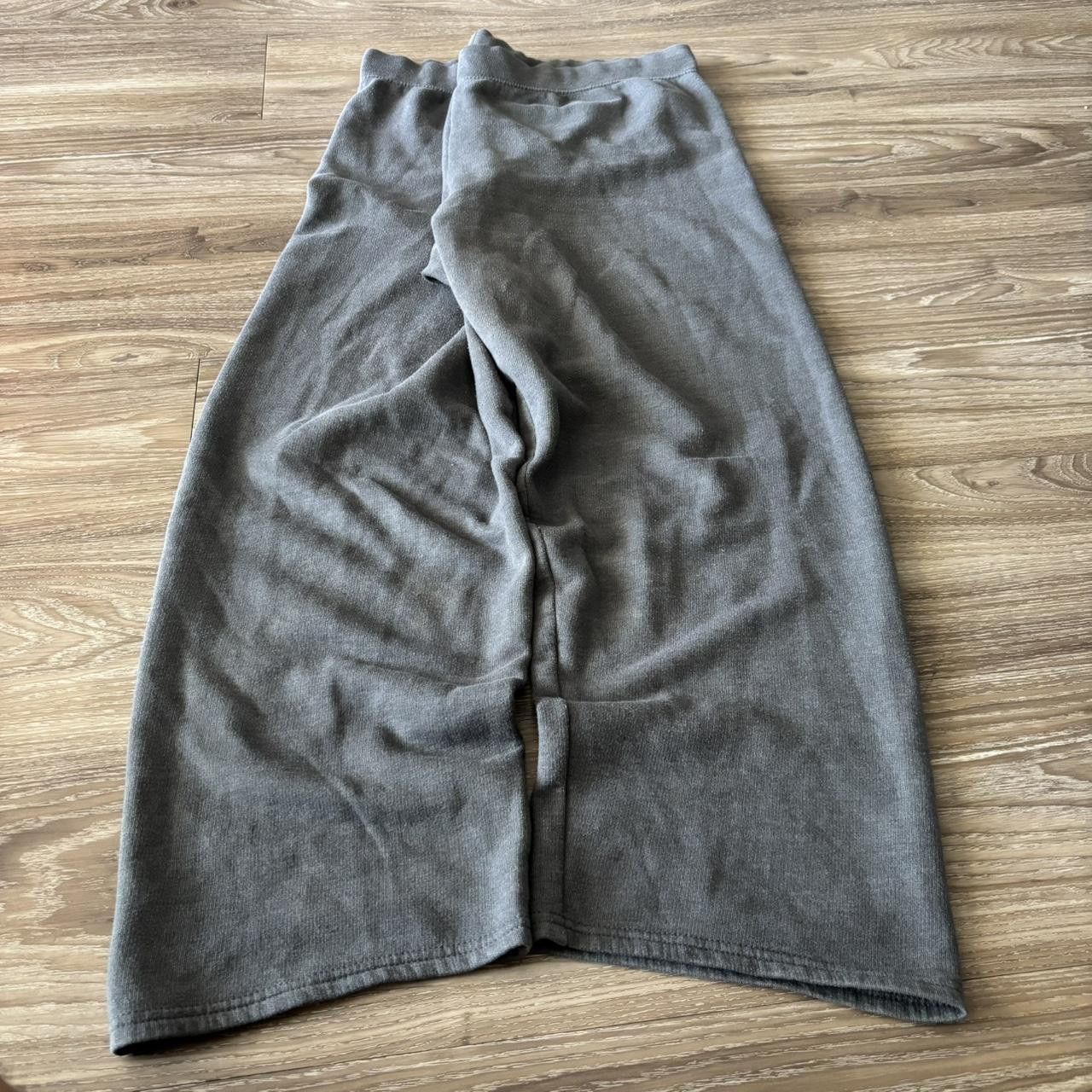Japanese Brand Crazy Vintage Y2K/2000s Grey Essential Sweatpants! Size XL Size US 38 / EU 54 - 3 Thumbnail